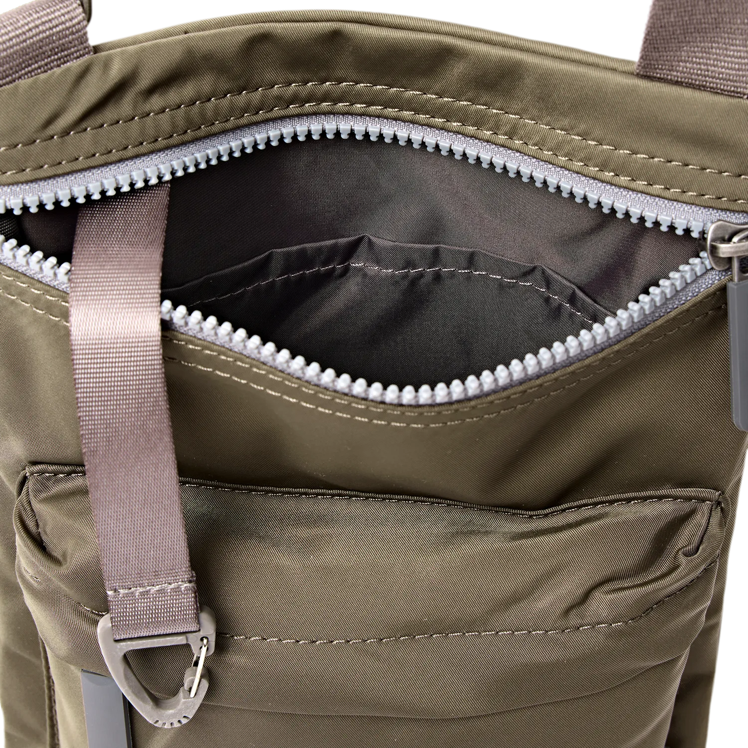 Roka London Chelsea B Army crossbody taske Medium 0,6 liter