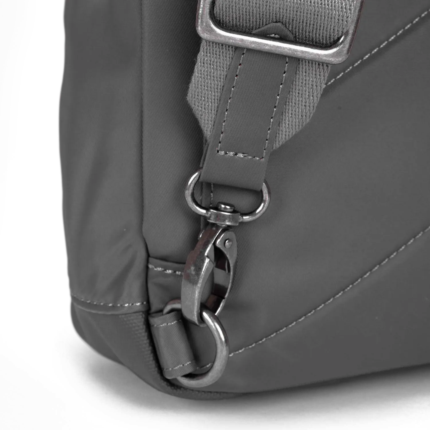 Roka London Willesden Sling Bag skuldertaske Large grafit 5 liter