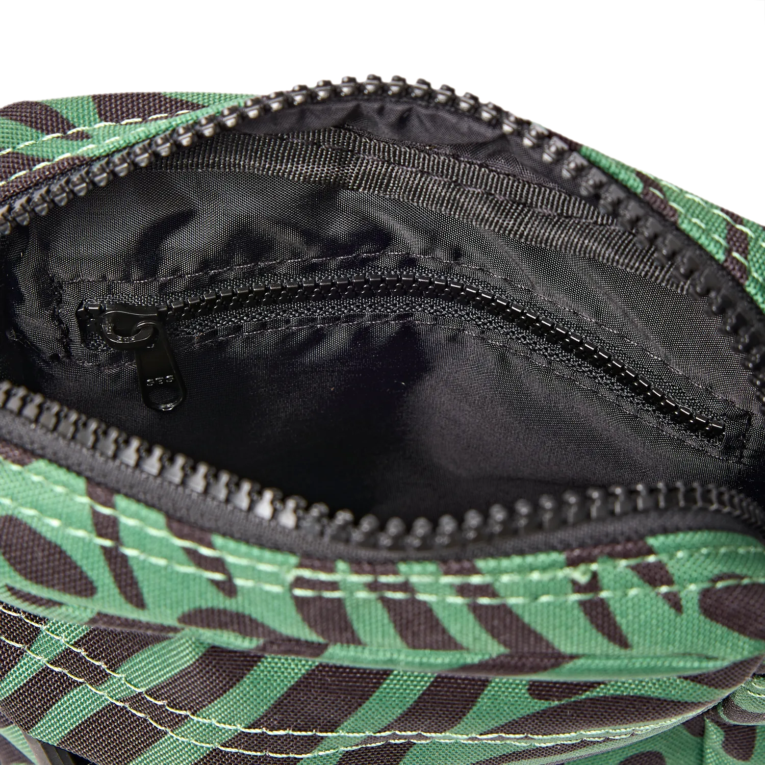 Roka London Bond Pocket crossbody taske Small mixed animal vandafvisende
