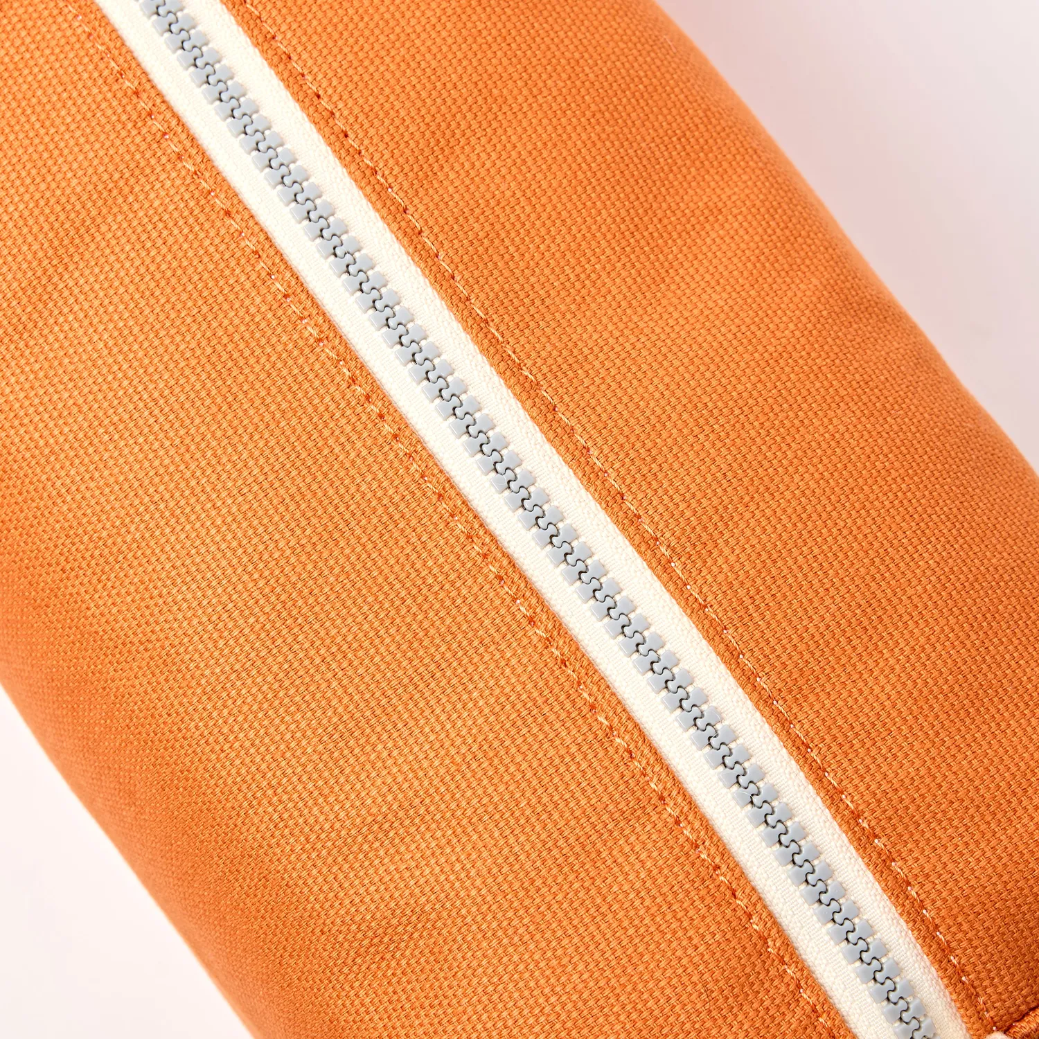 Roka London Maygrove toilettaske Small orange 4,8 liter