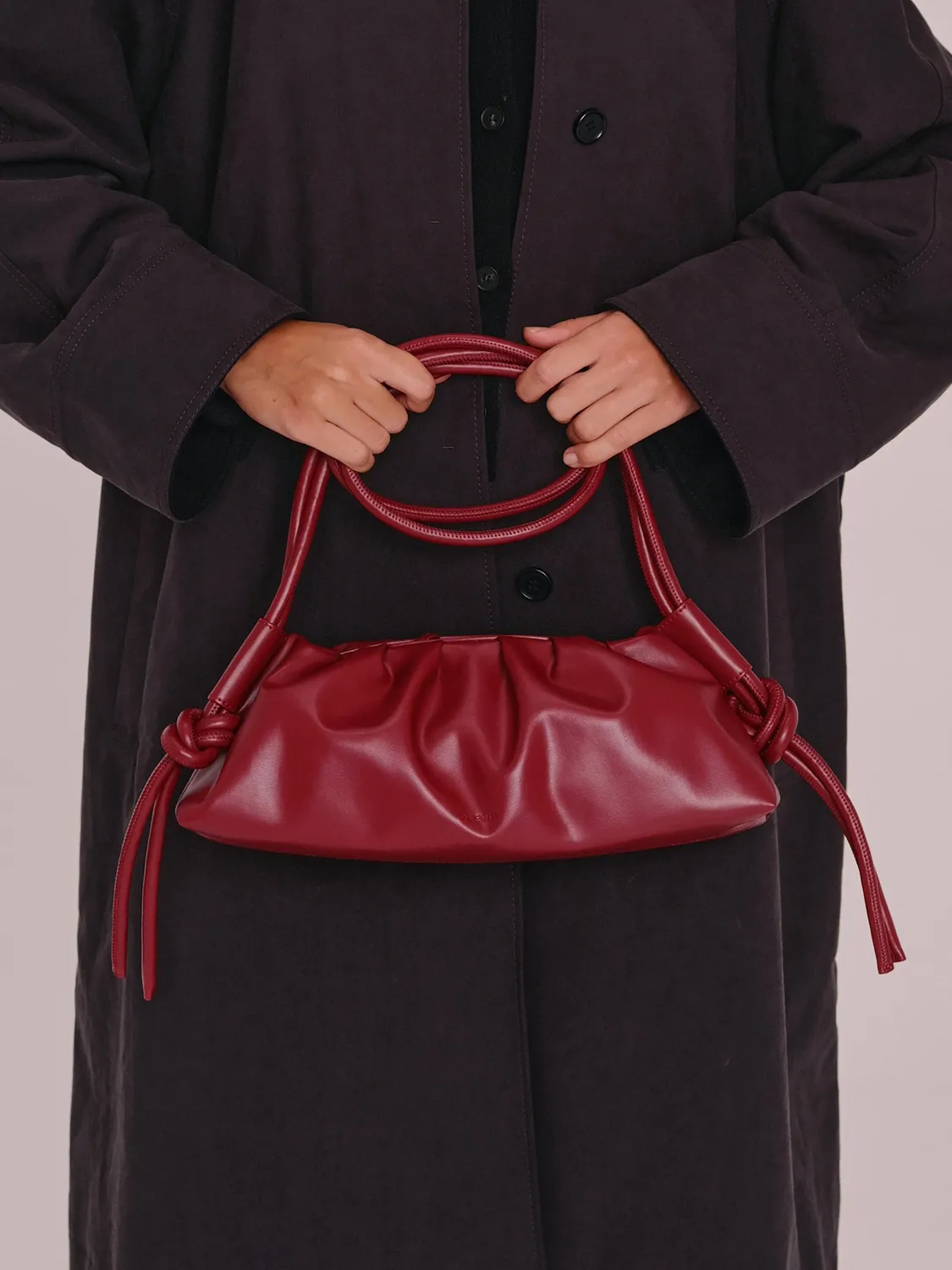 Ölend Dumpling Bag skuldertaske Cherry red vegansk læder