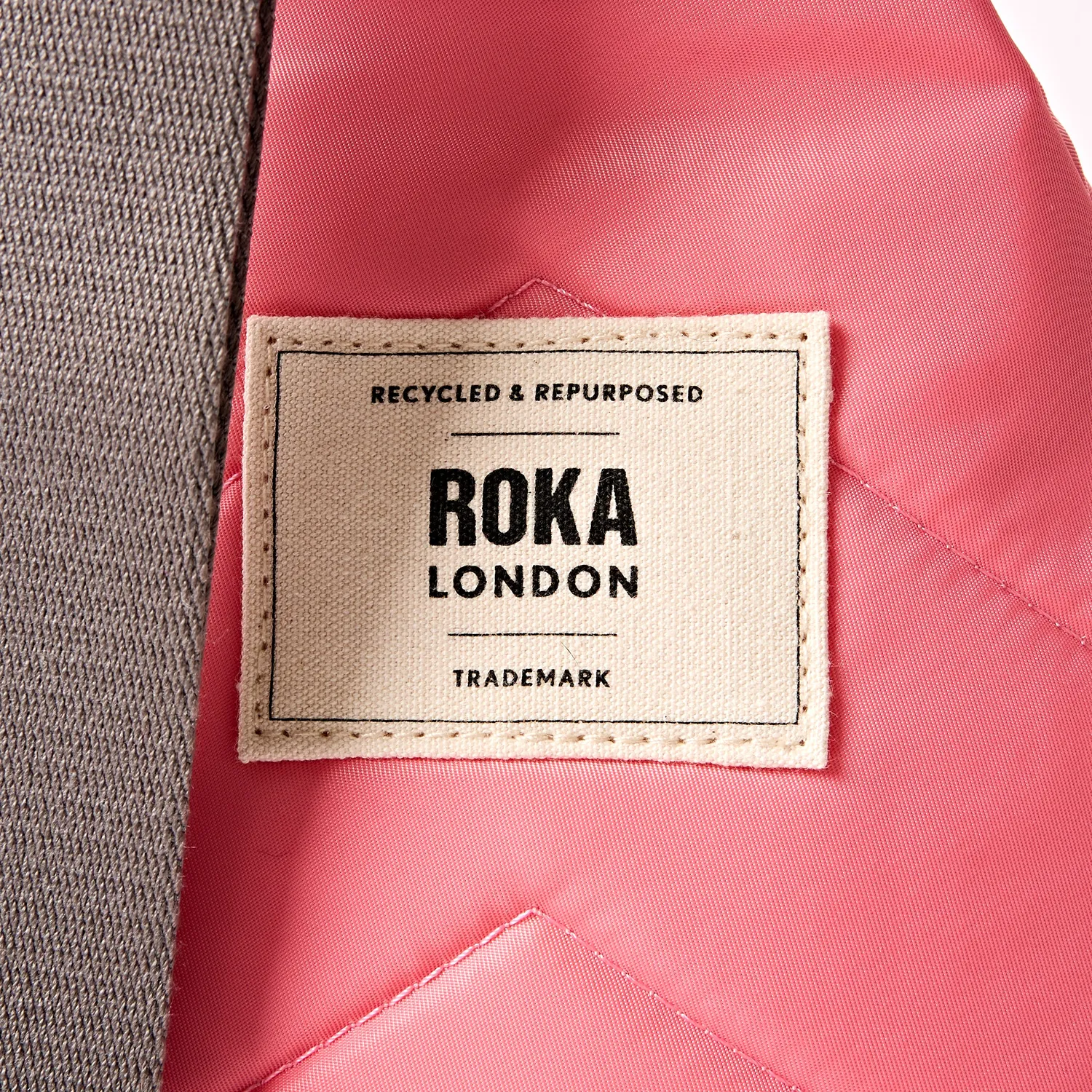 Roka London Willesden Large crossbody taske pink lemonade vandafvisende