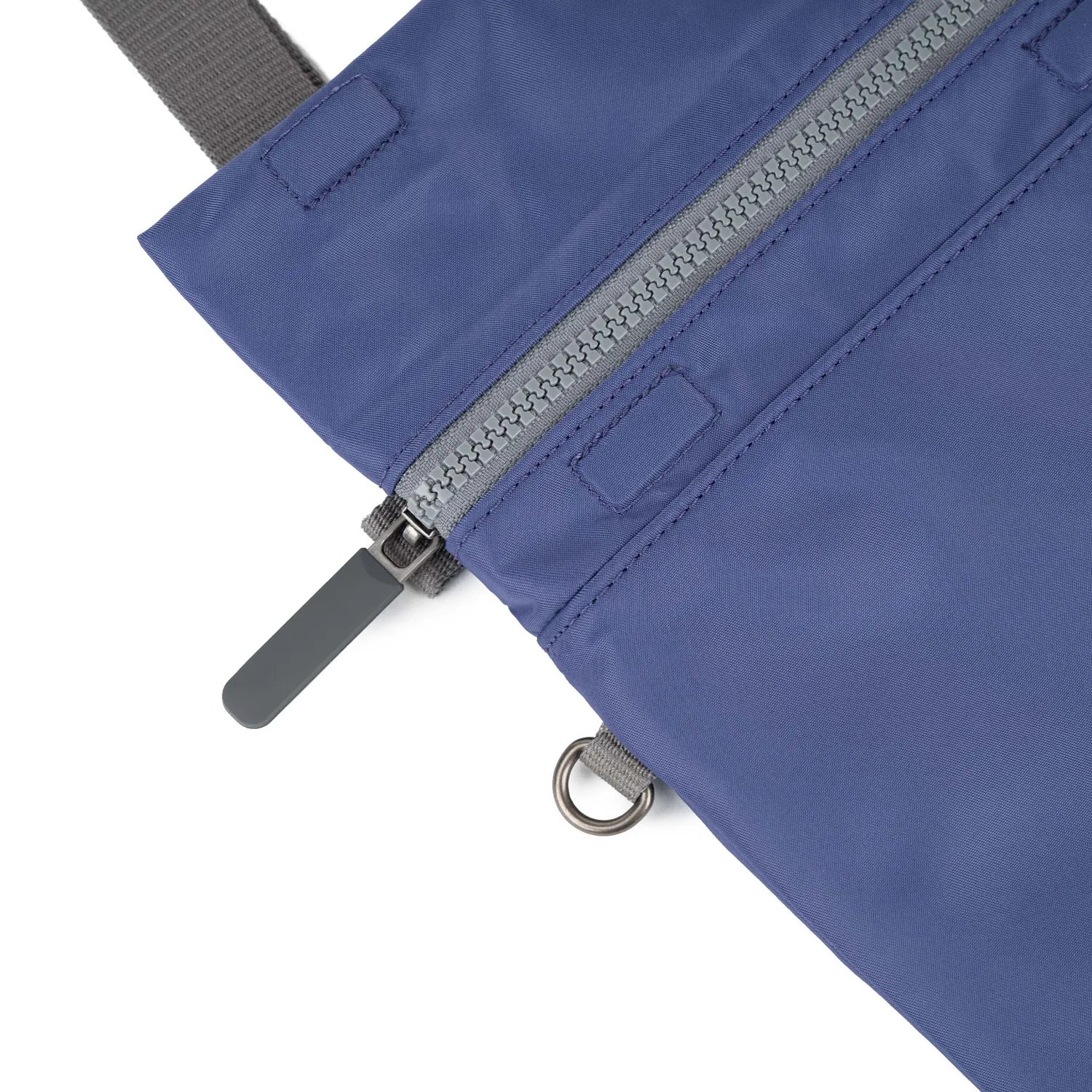 Roka London Stratford small crossbody taske indigo 0,5 liter