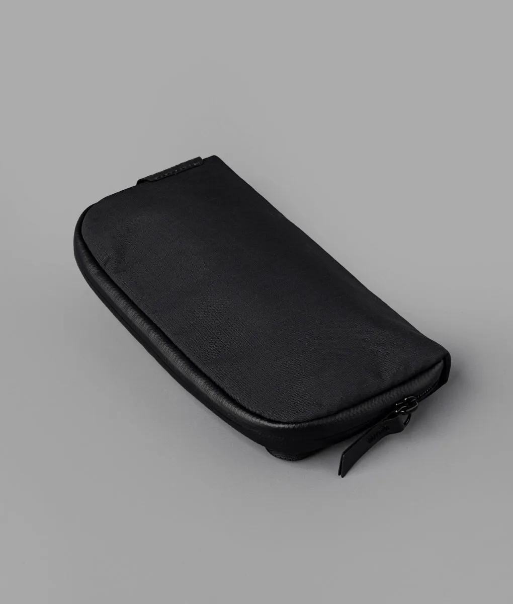 Alpaka Flight Pouch lille taske sort rejse