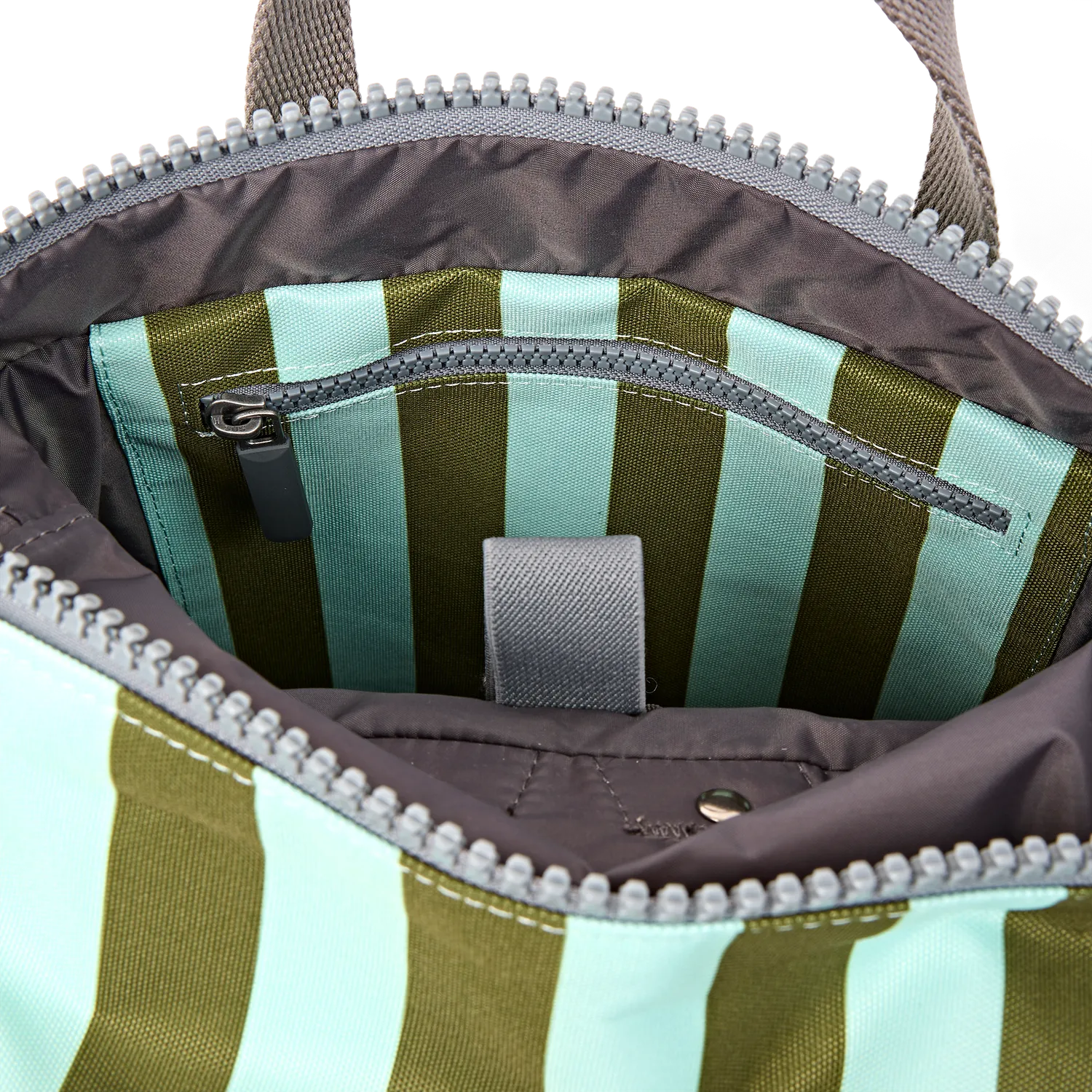 Roka London Canfield roll top rygsæk S moss stripe