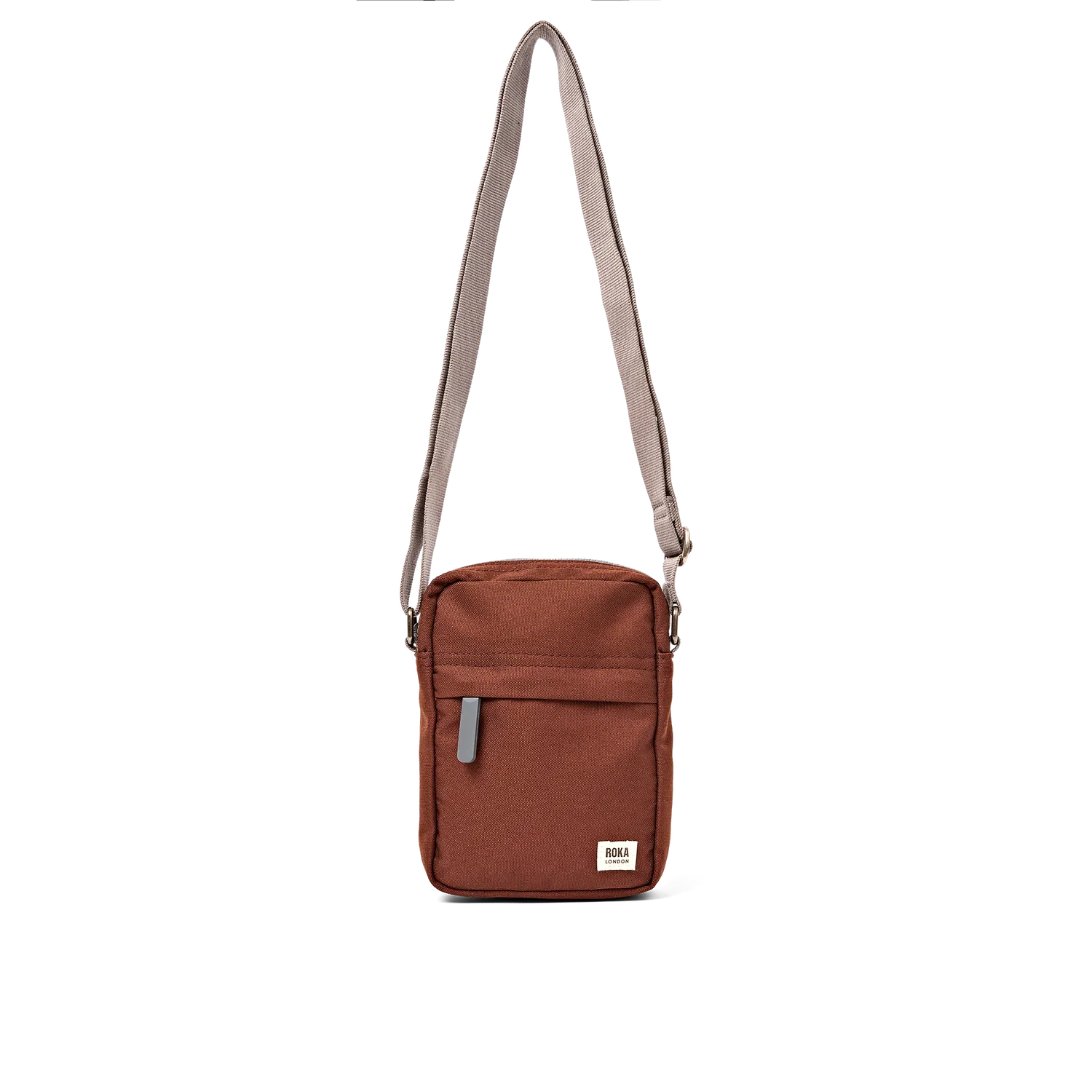 Roka London Bond Pocket crossbody taske Chocolate Small vejrafvisende