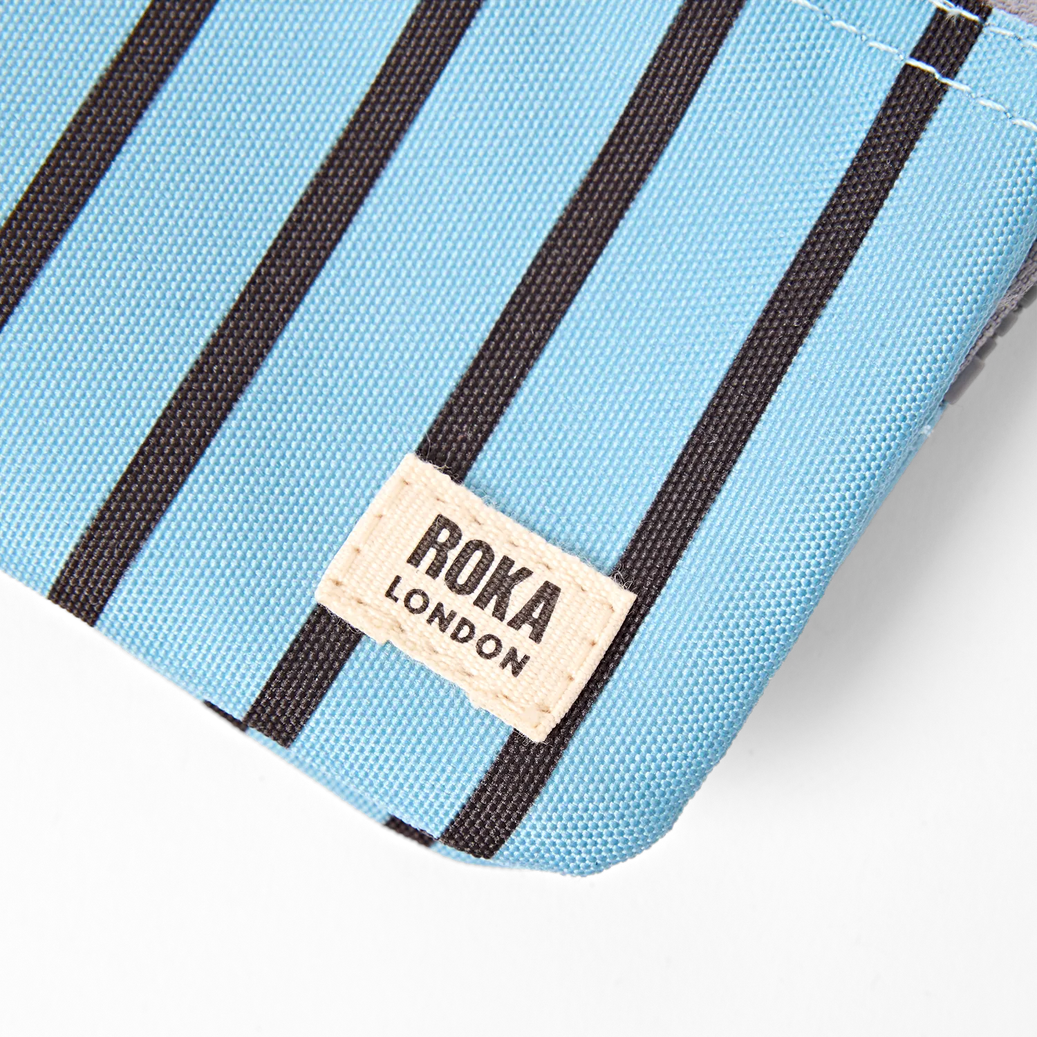 Roka London Carnaby pung Small blue stripe canvas
