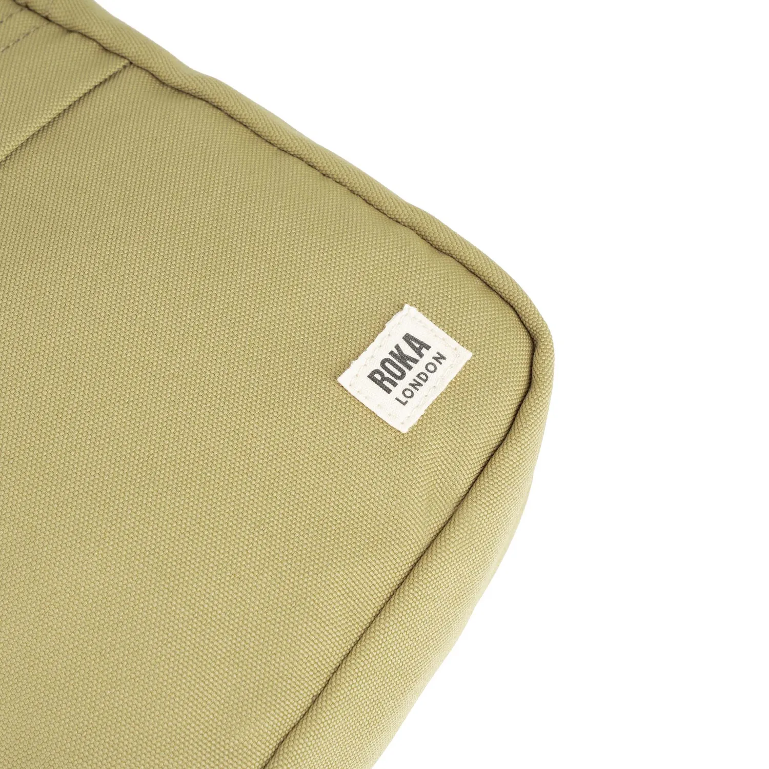 Roka London Bond Pocket crossbody taske Small Khaki polstret