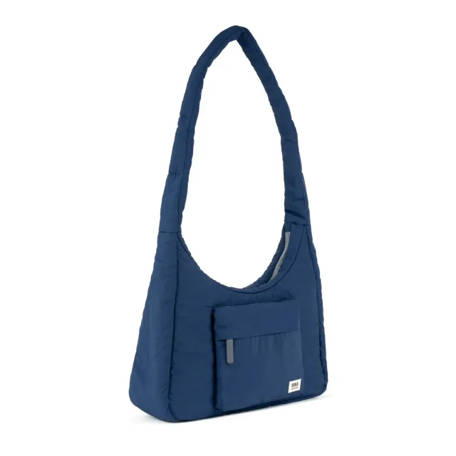 Roka London Belsize crossbody taske Midnight medium 14,7 liter