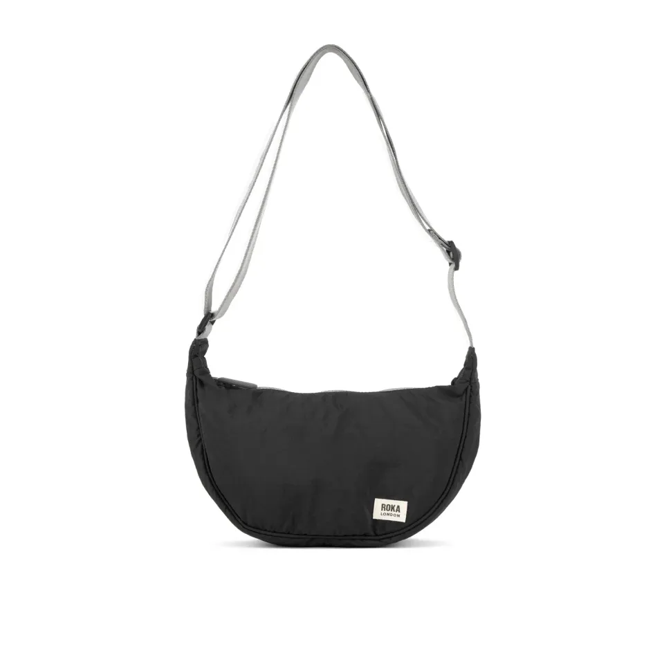 Roka London Farringdon half moon taske S sort