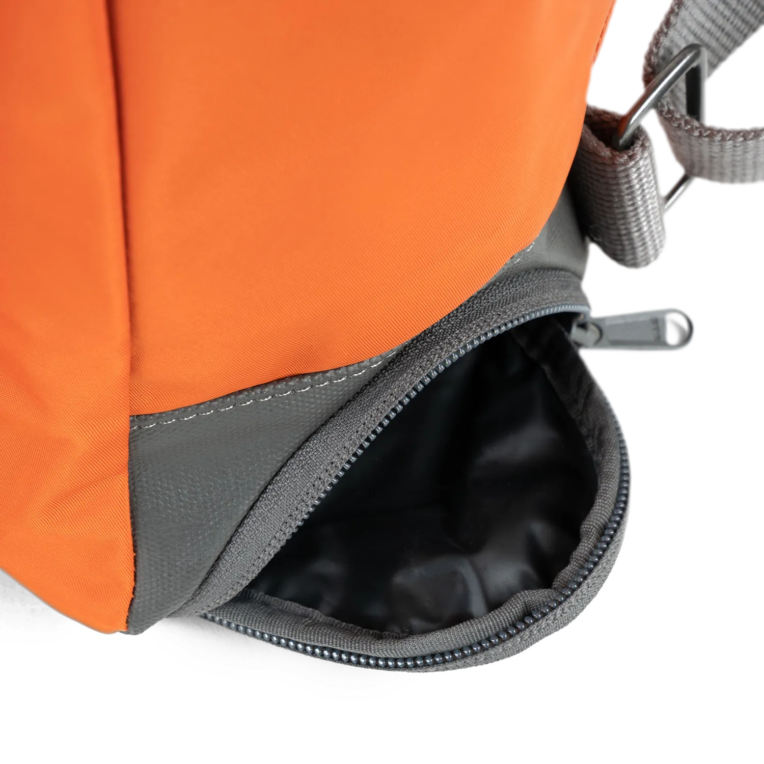 Roka London Bayswater Burnt Orange rygsæk medium paraply