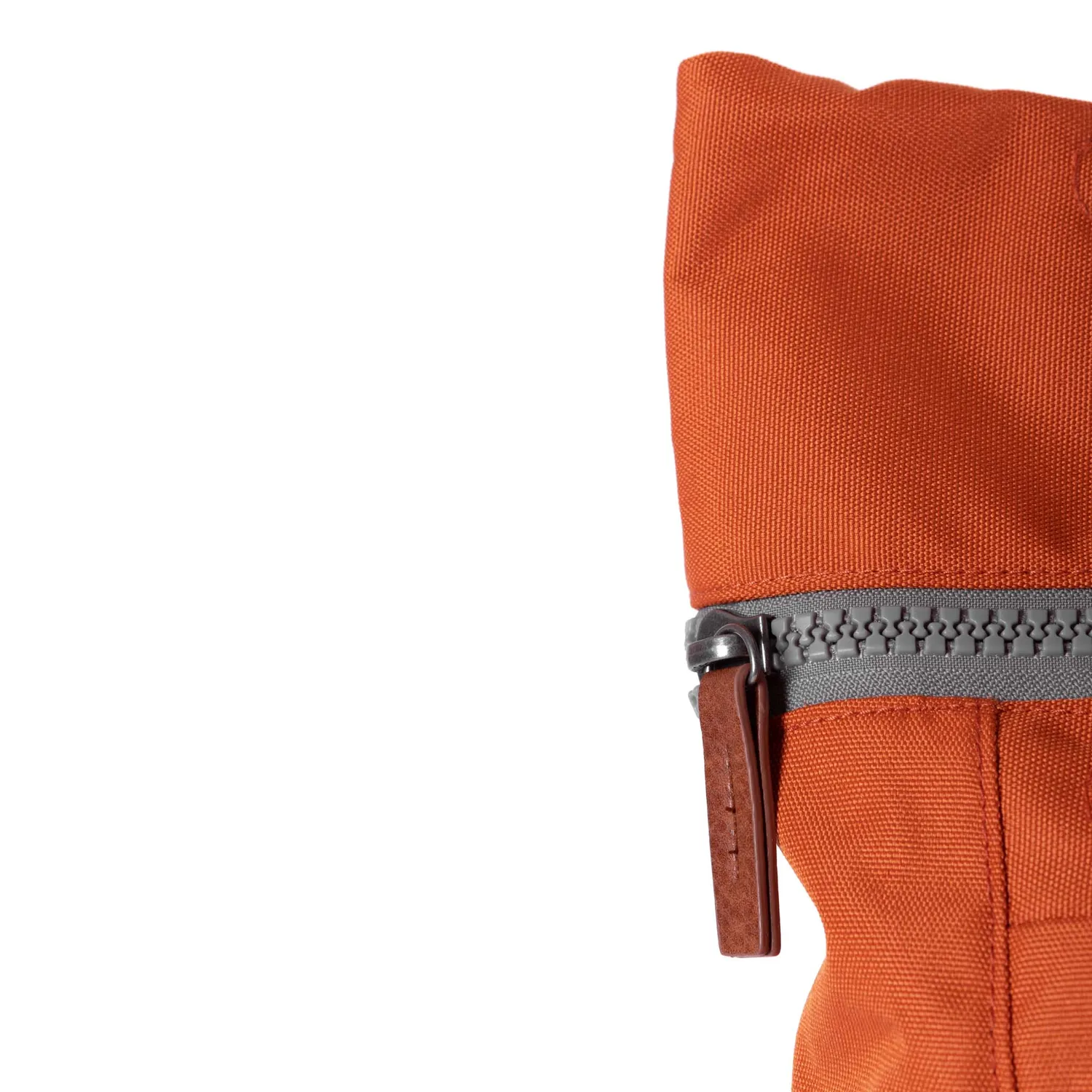Roka London Finchley rygsæk Atomic Orange medium