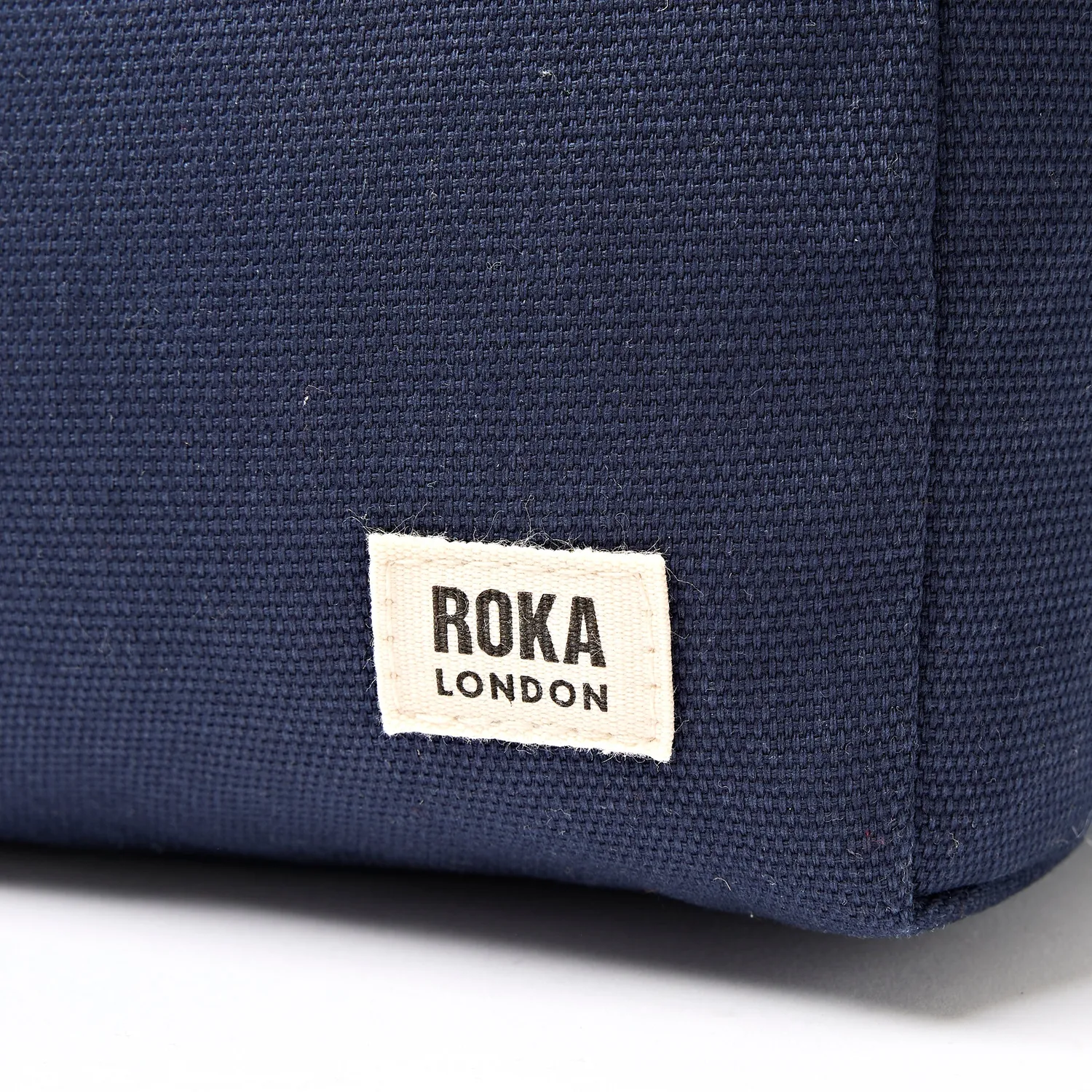 Roka London Maygrove toilettaske midnight small vandafvisende