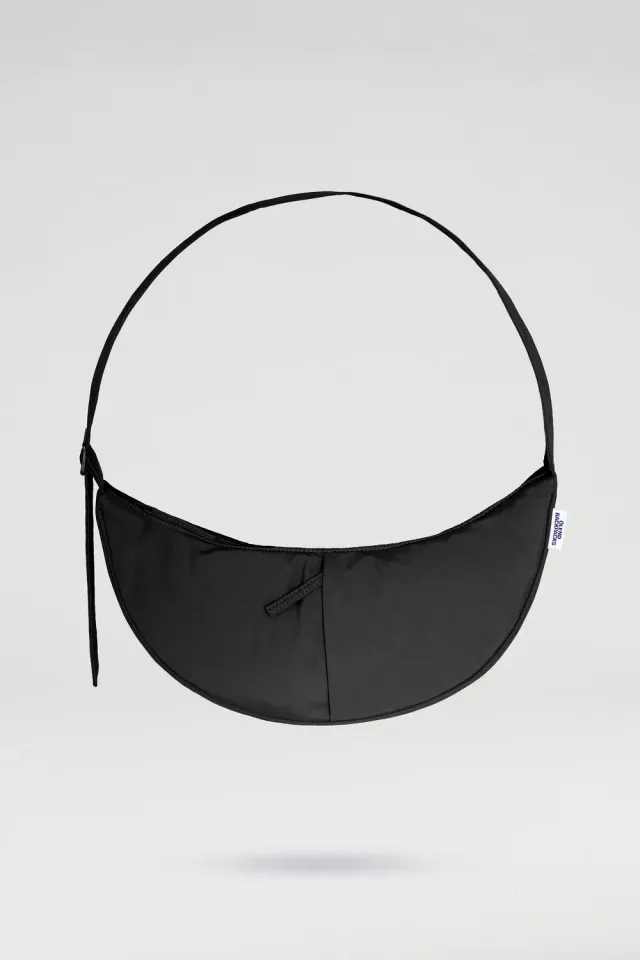 Ölend Moon skuldertaske Black rummelig
