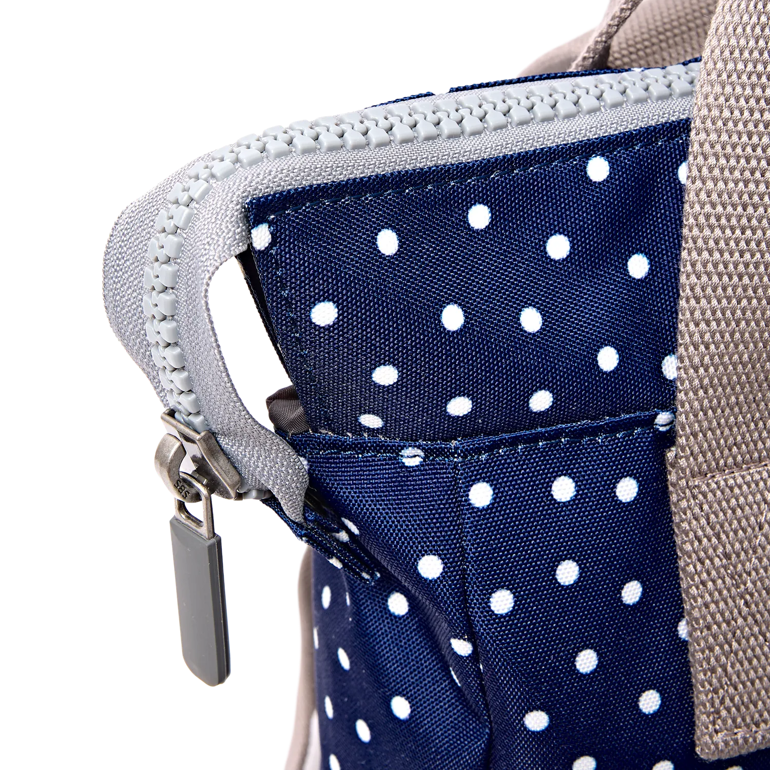 Roka London Bantry Navy Polka Dot rygsæk Small 7,4 liter