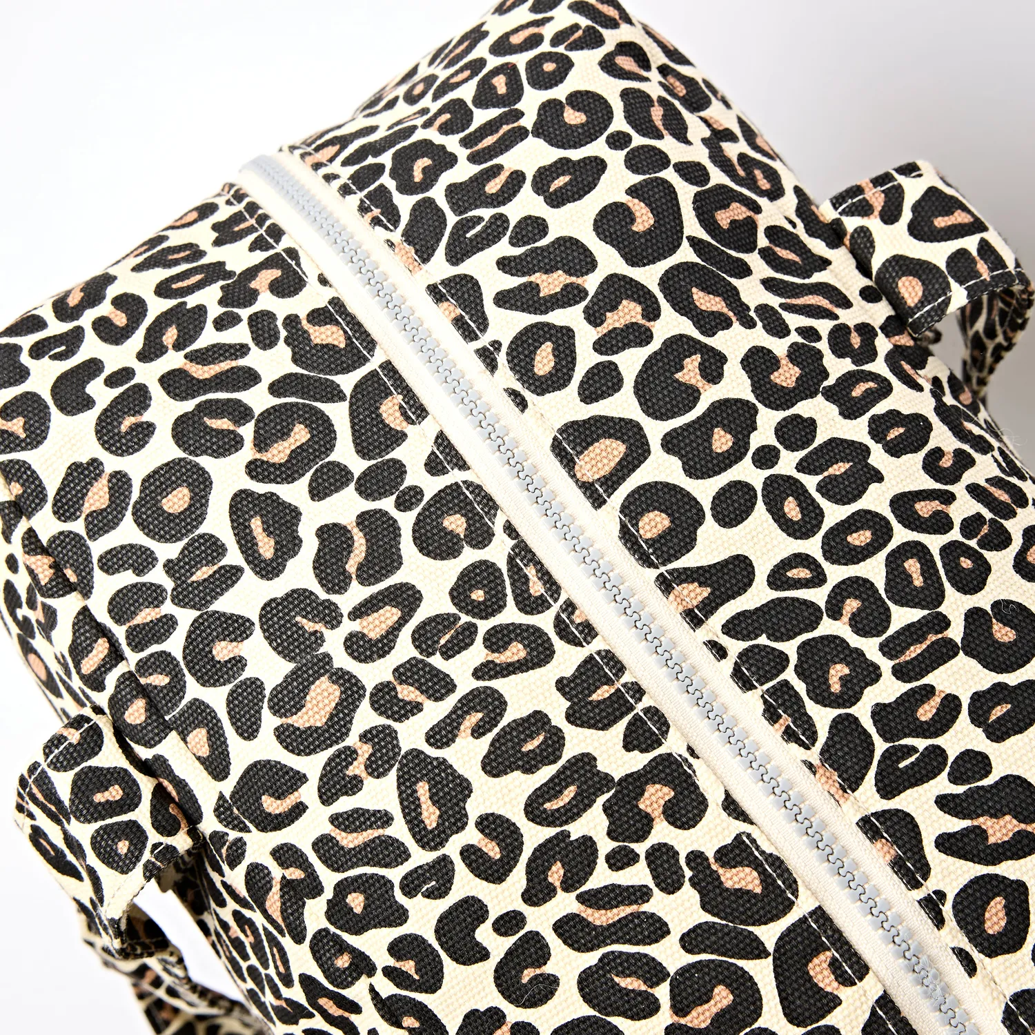 Roka London Sloane skuldertaske Medium savannah leopard laptoprum