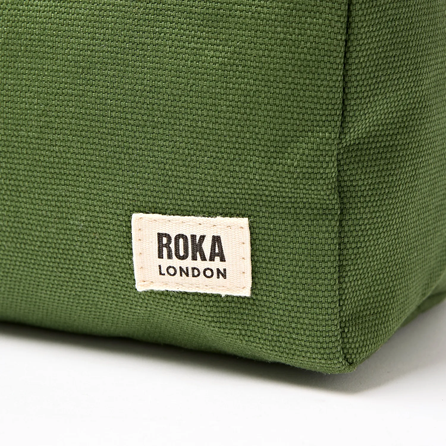 Roka London Maygrove toilettaske Small 4,8 liter grøn