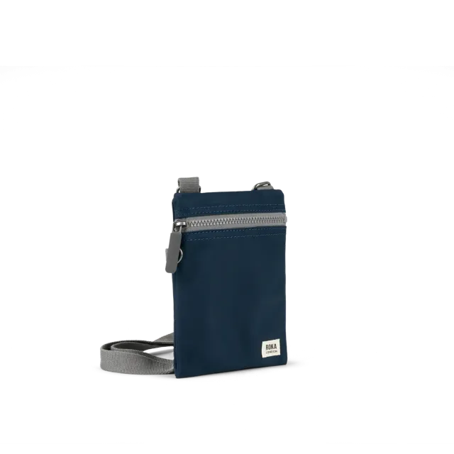 Roka London Chelsea Pocket Sling skuldertaske Midnight Small vejrbestandig
