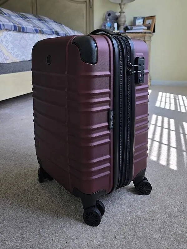 SWISSGEAR Cascade II Medium kuffert sort mellem