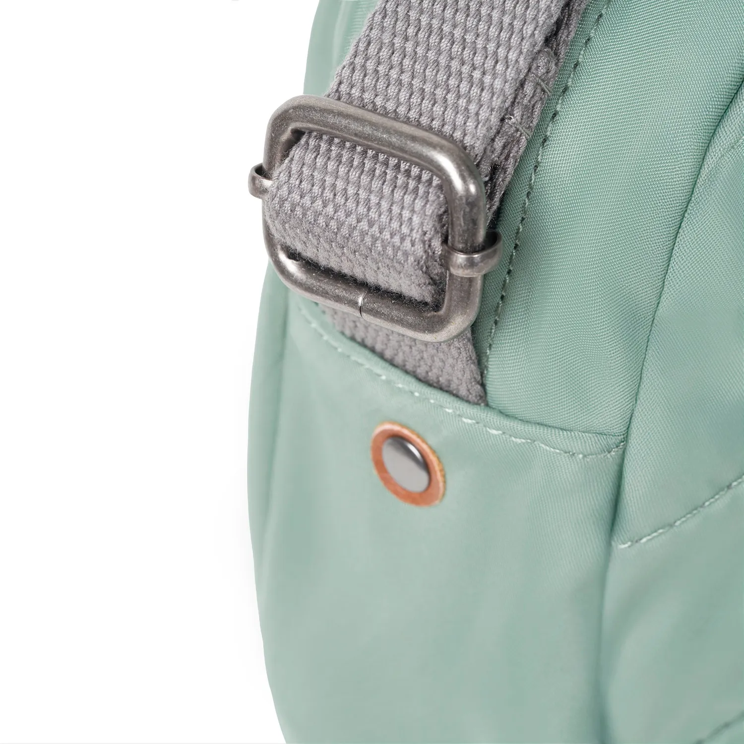 Roka Paddington crossbody taske Small frost rund