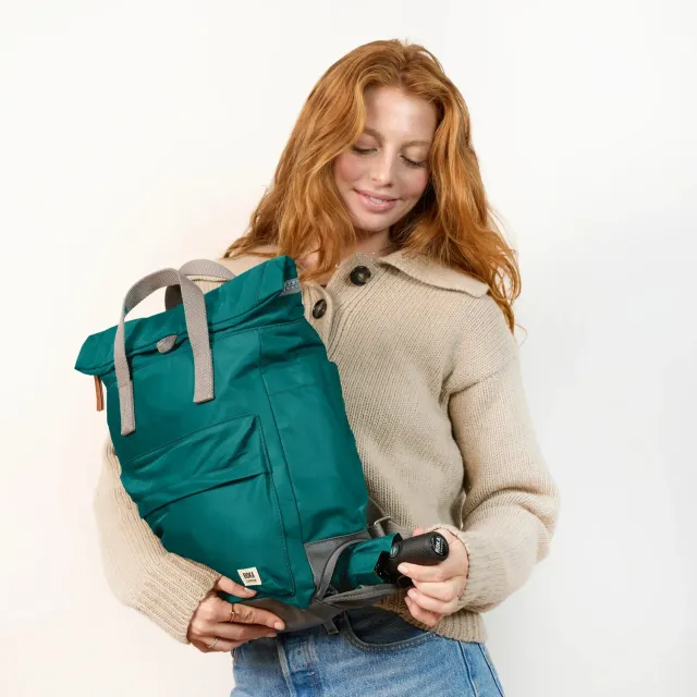 Roka London Bayswater Teal rygsæk Medium 14,6 liter laptop