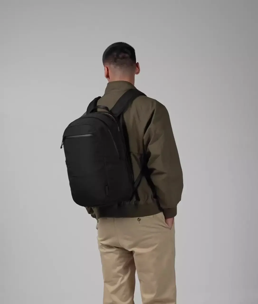 Alpaka Essential Backpack Pro 22L rygsæk sort