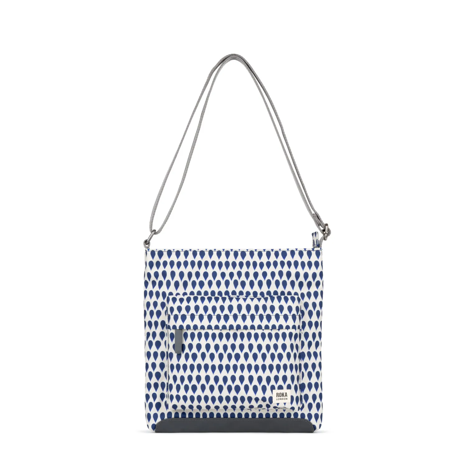Roka London Kennington crossbody Denim Rain Medium vandafvisende