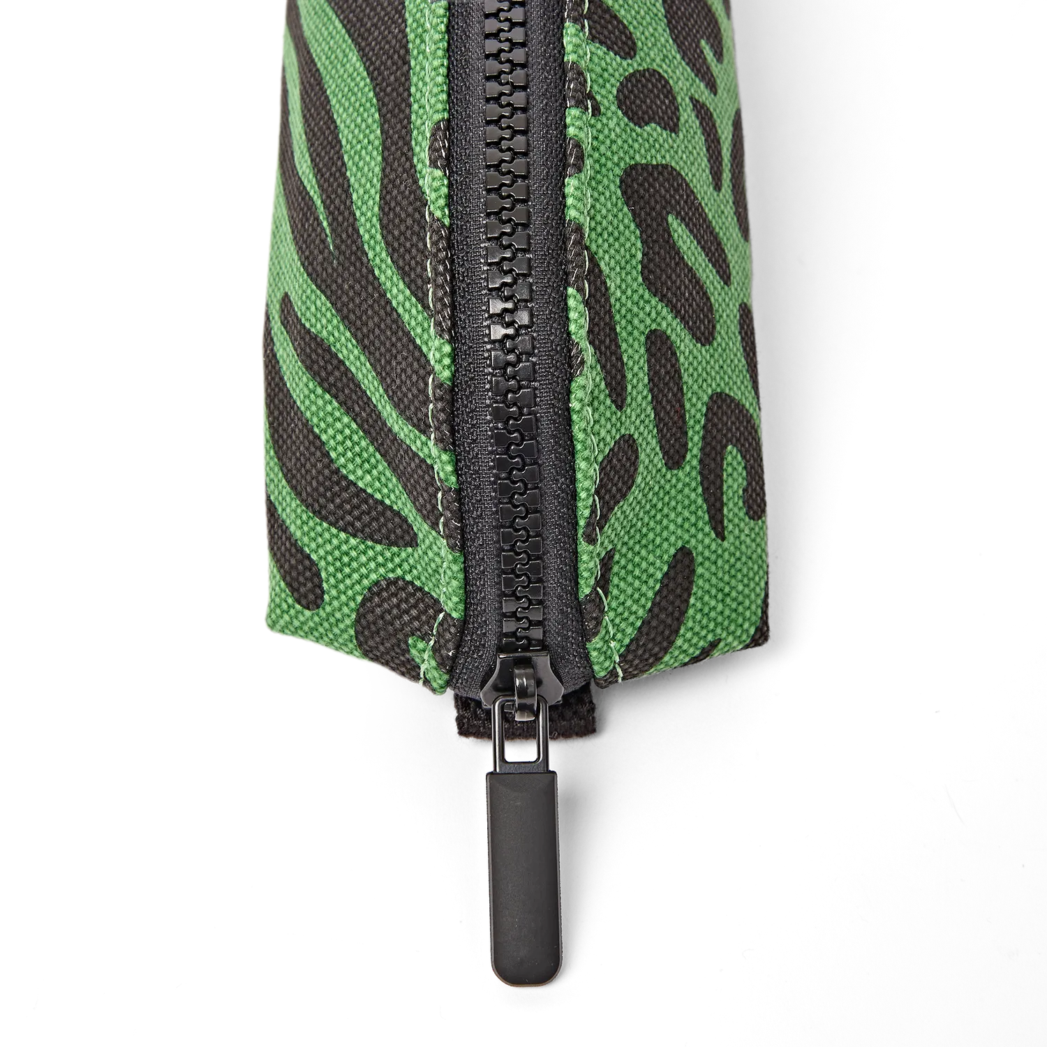 Roka London Tate pouch Animal Artichoke Small canvas