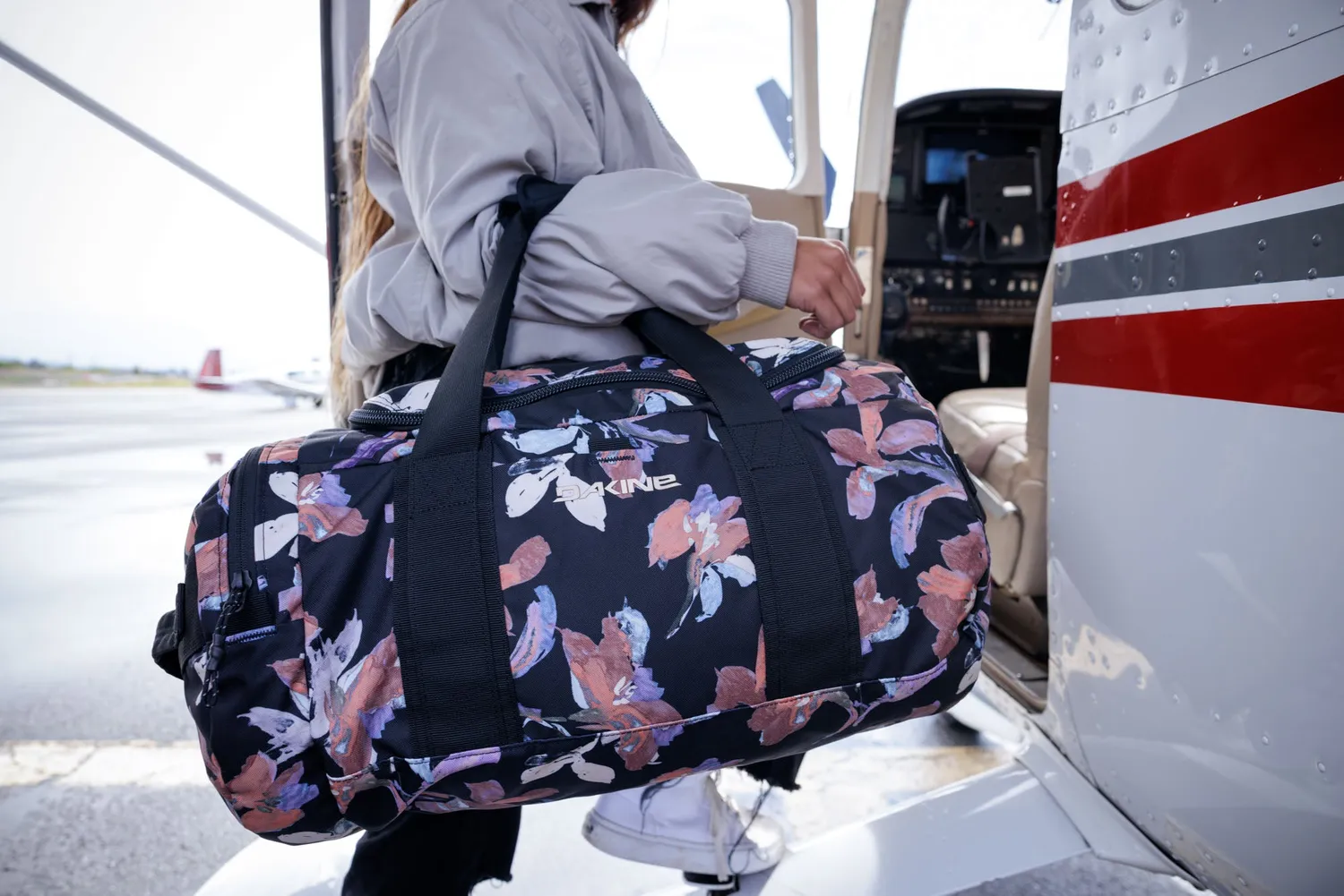 Dakine EQ Duffle 2.0 35L duffelbag sort
