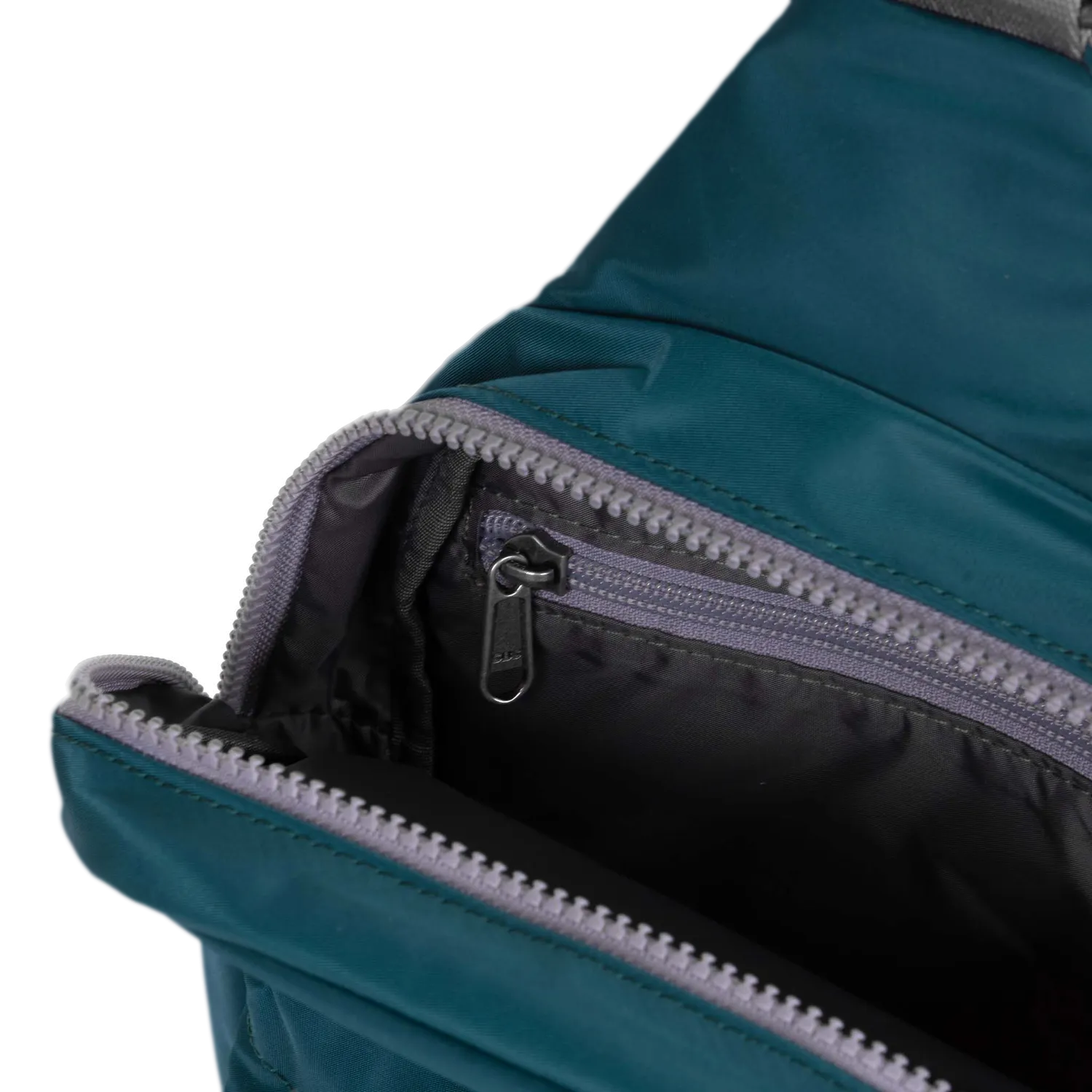 Roka London Willesden sling taske Large Teal 5 liter