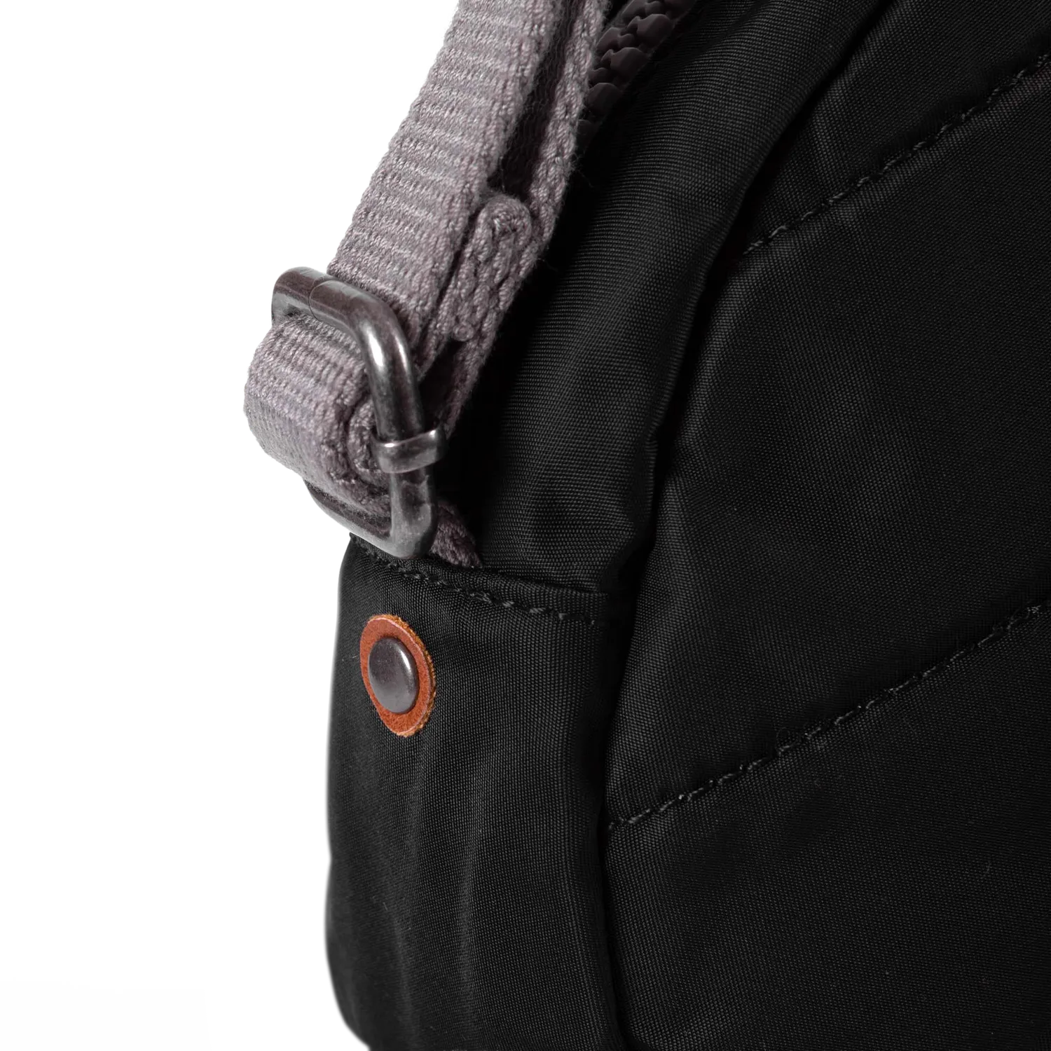 Roka London Paddington crossbody Small sort rund taske