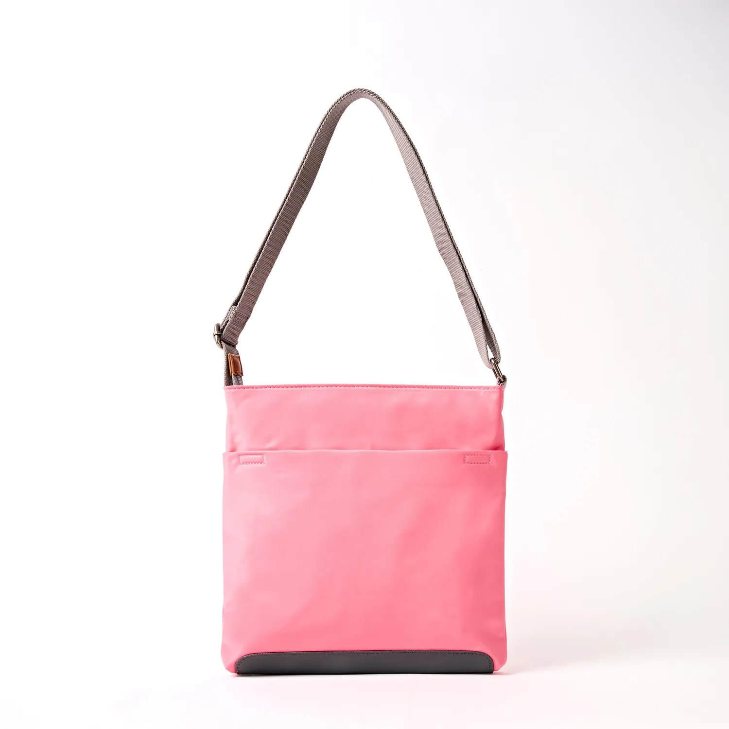 Roka London Kennington Pink Lemonade skuldertaske medium 2,7 liter