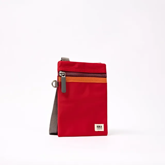Roka London Chelsea XS sling taske cranberry stripe 0,3 liter