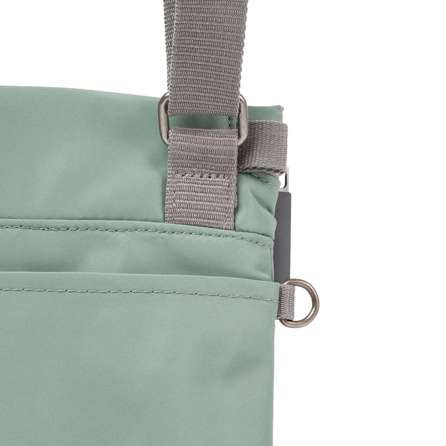 Roka London Stratford crossbody Small frost 0,5 liter