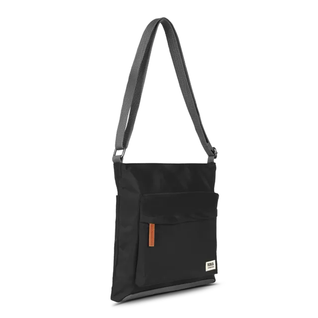 Roka London Kennington Medium crossbodytaske sort