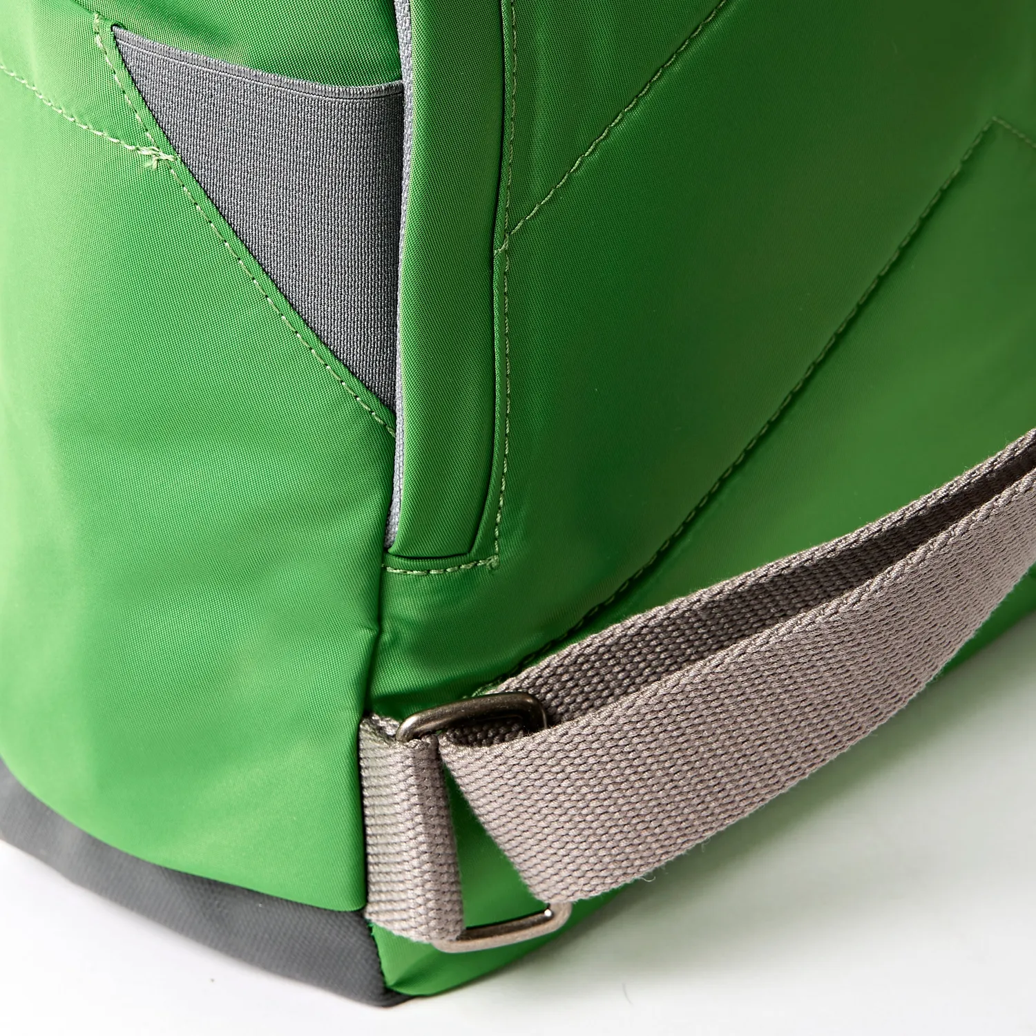 Roka London Canfield Medium rygsæk Online Lime 16 liter