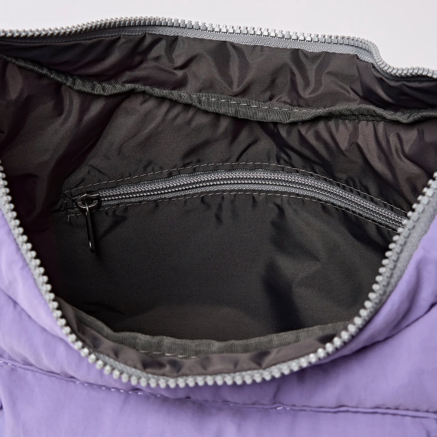 Roka London Belsize crossbody taske medium petal puffy