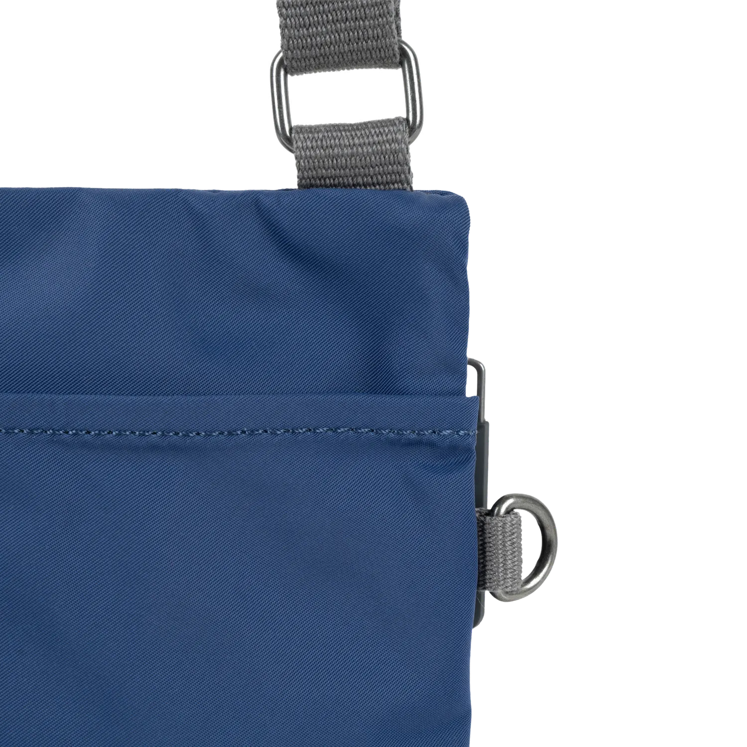 Roka London Chelsea sling taske burnt blue ekstra lille