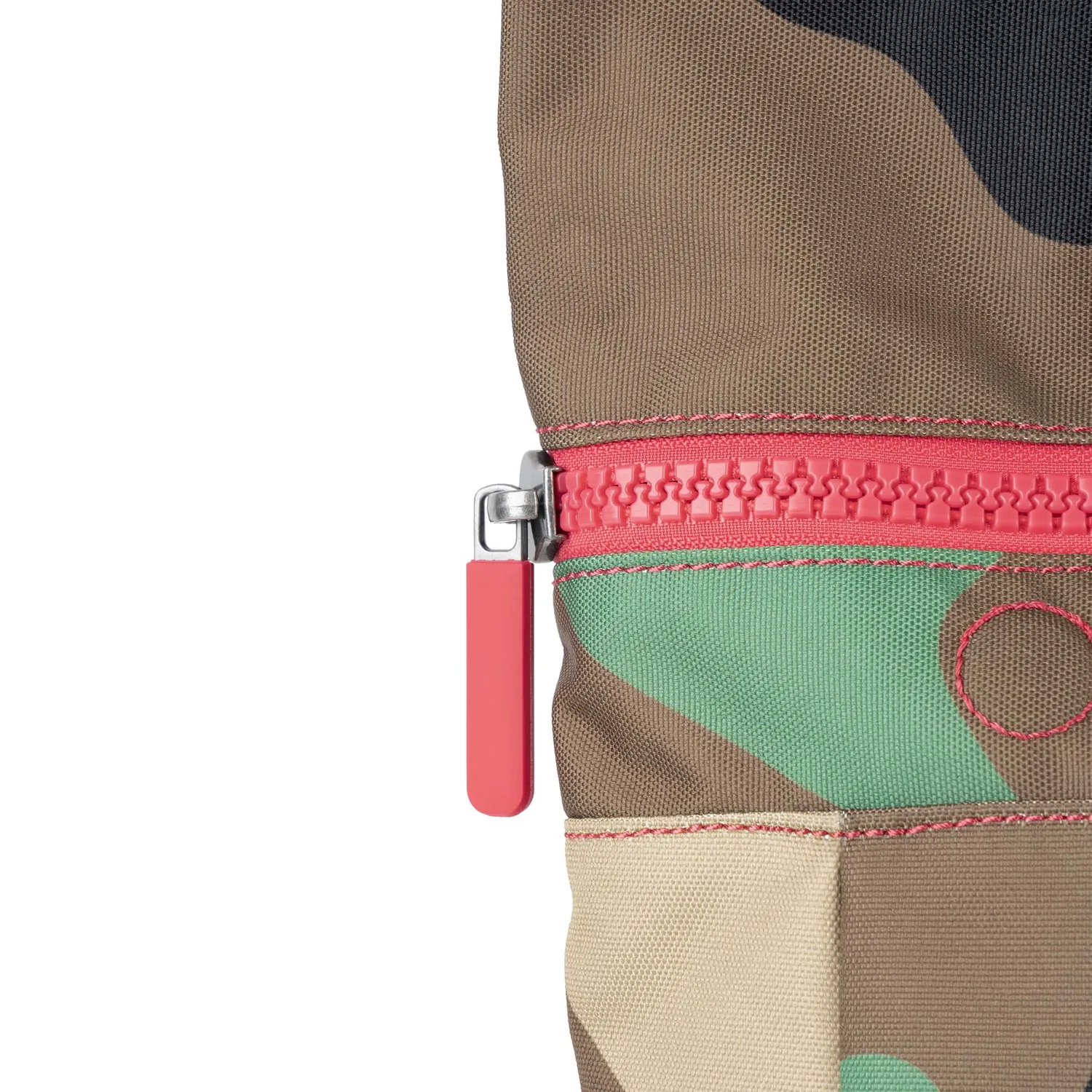 Roka London Canfield Roll Top rygsæk Vintage Camo vejrbestandig