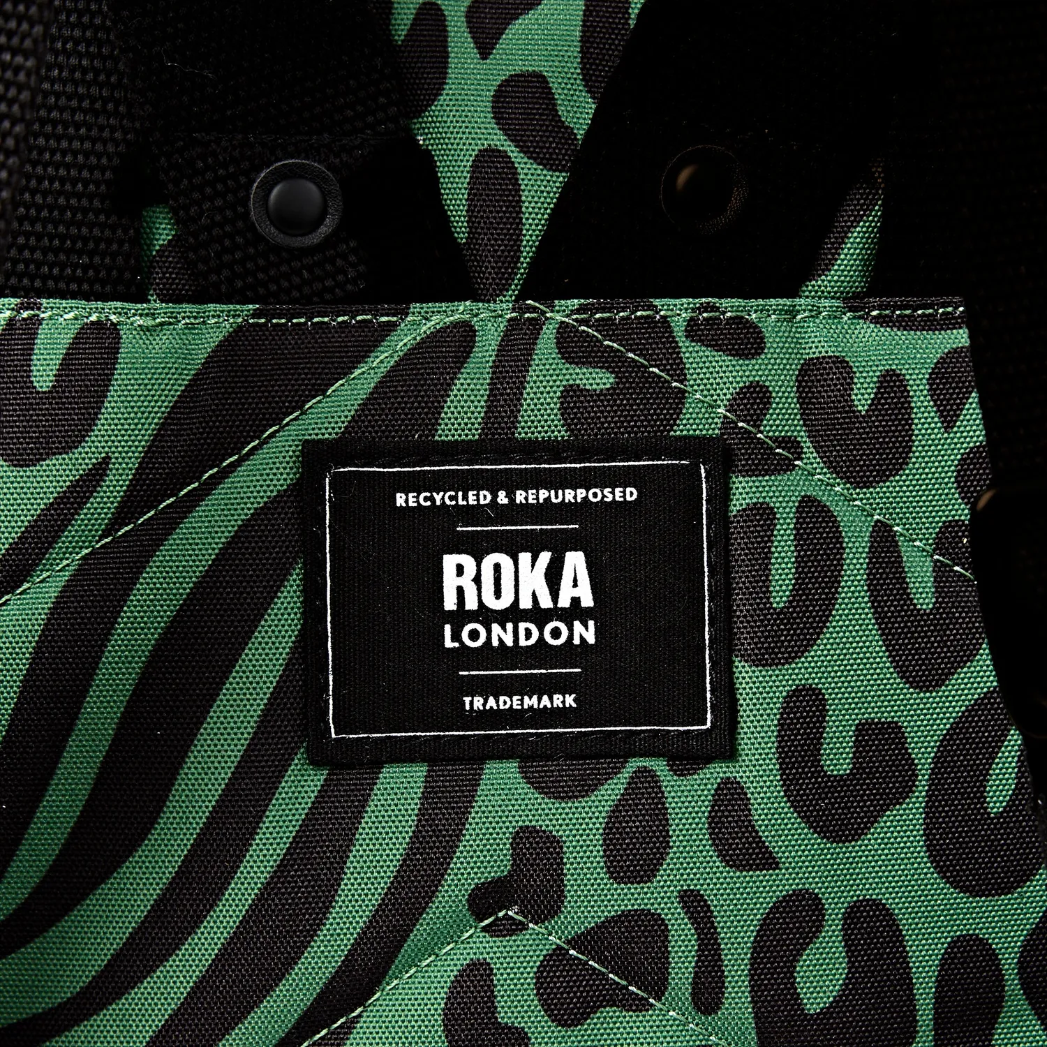 Roka London Bayswater rygsæk Medium Mixed Animal Artichoke