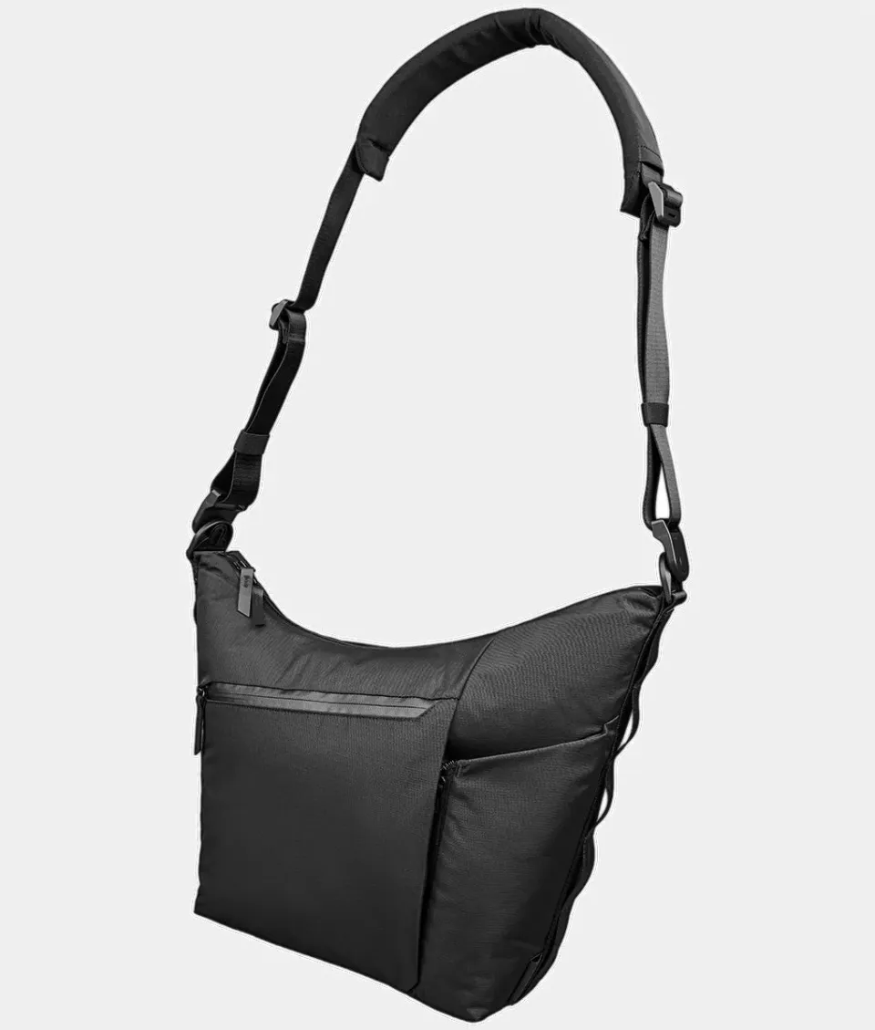 Alpaka Flow Satchel 10L skuldertaske sort laptop