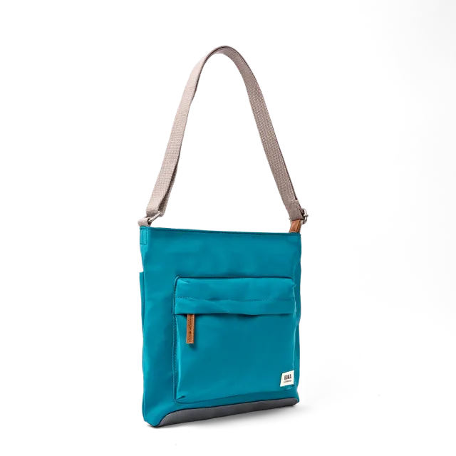 Roka London Kennington Crossbody taske North Sea genbrug