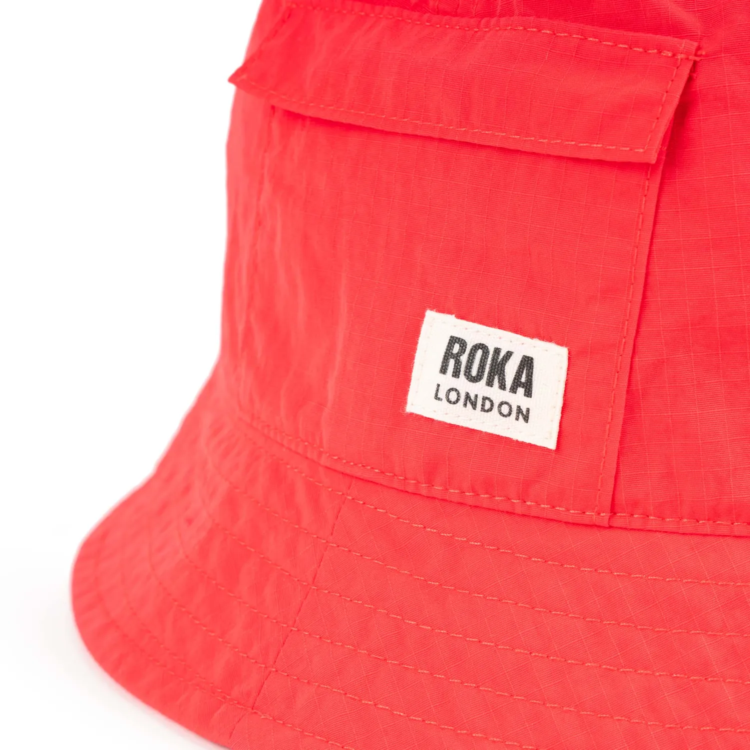 Roka London Bedford Bucket Hat bøllehat Poppy vandtæt