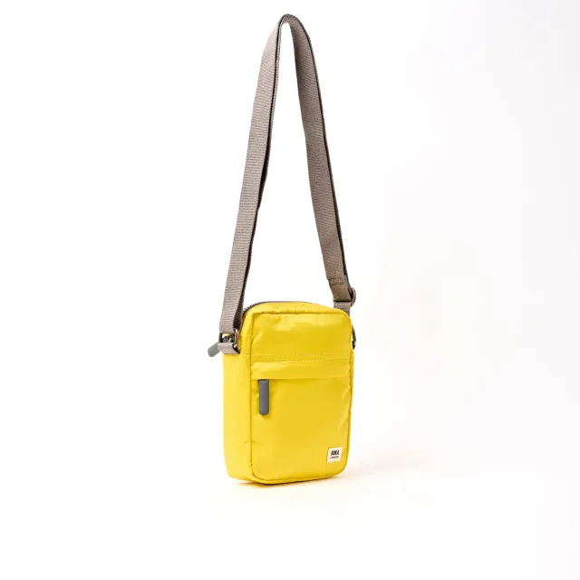 Roka London Bond Pocket crossbody taske passion fruit small nylon