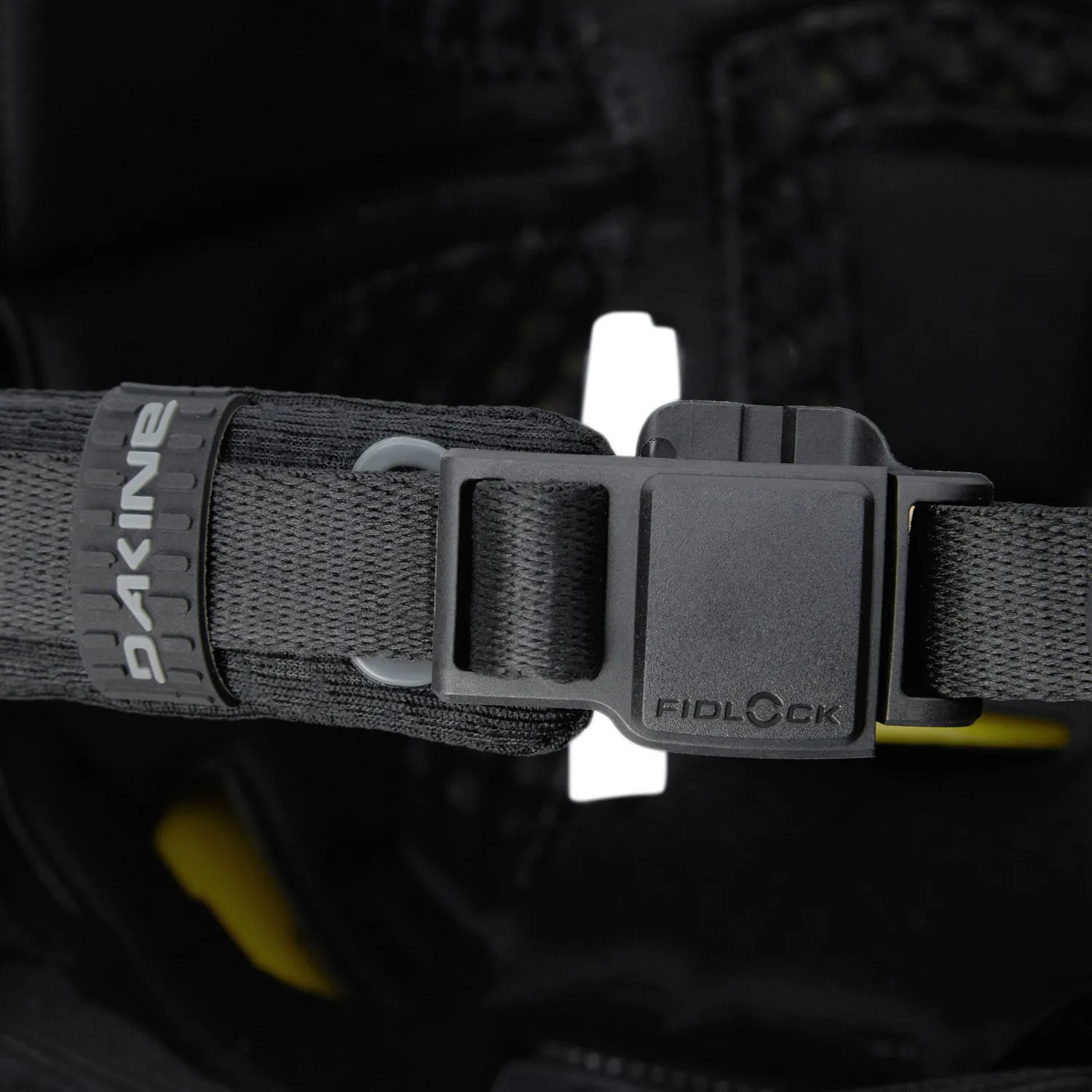 Dakine Forecast MIPS skihjelm sort str. M/L ventil