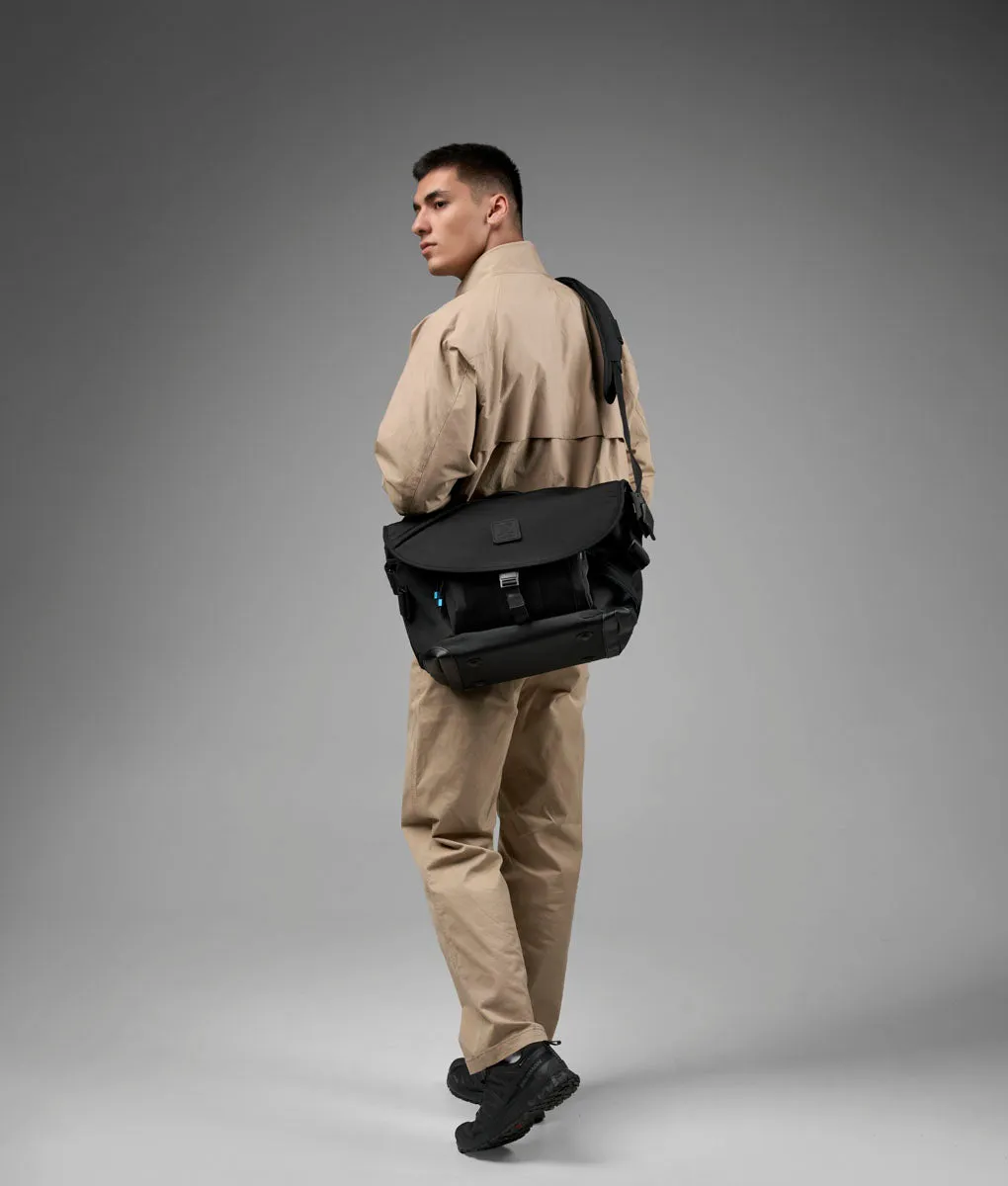 Alpaka 7ven Messenger 16 skuldertaske sort ballistic