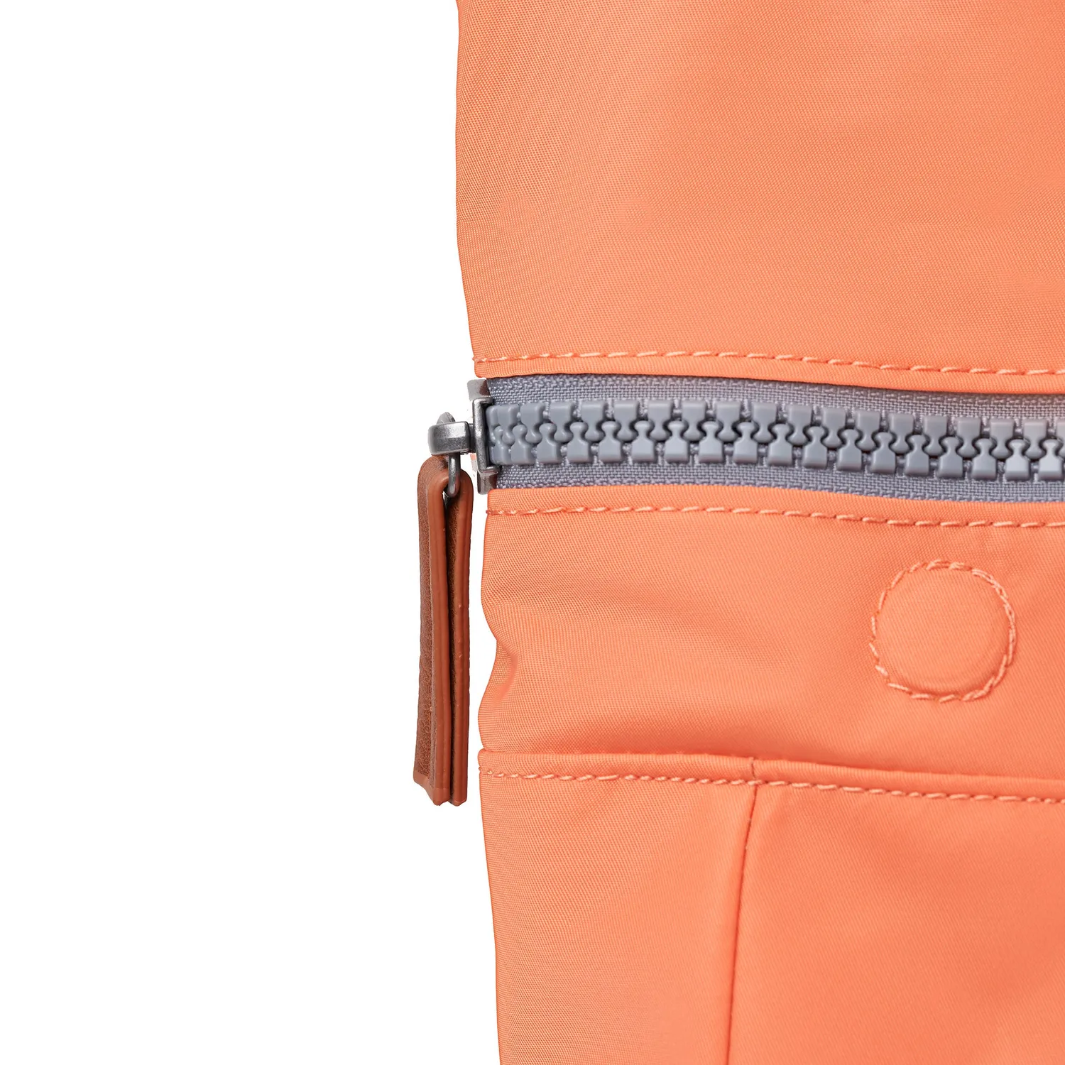 Roka London Canfield Roll Top rygsæk Small Firecracker
