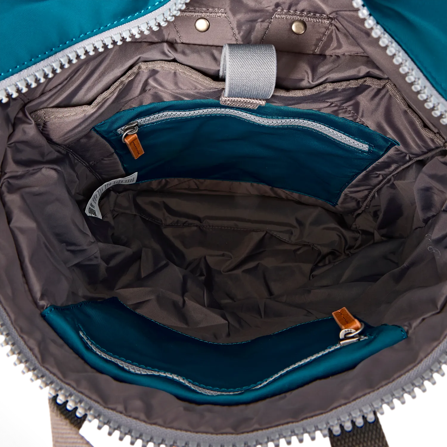 Roka London Bayswater rygsæk north sea paraplylomme 14,6 liter