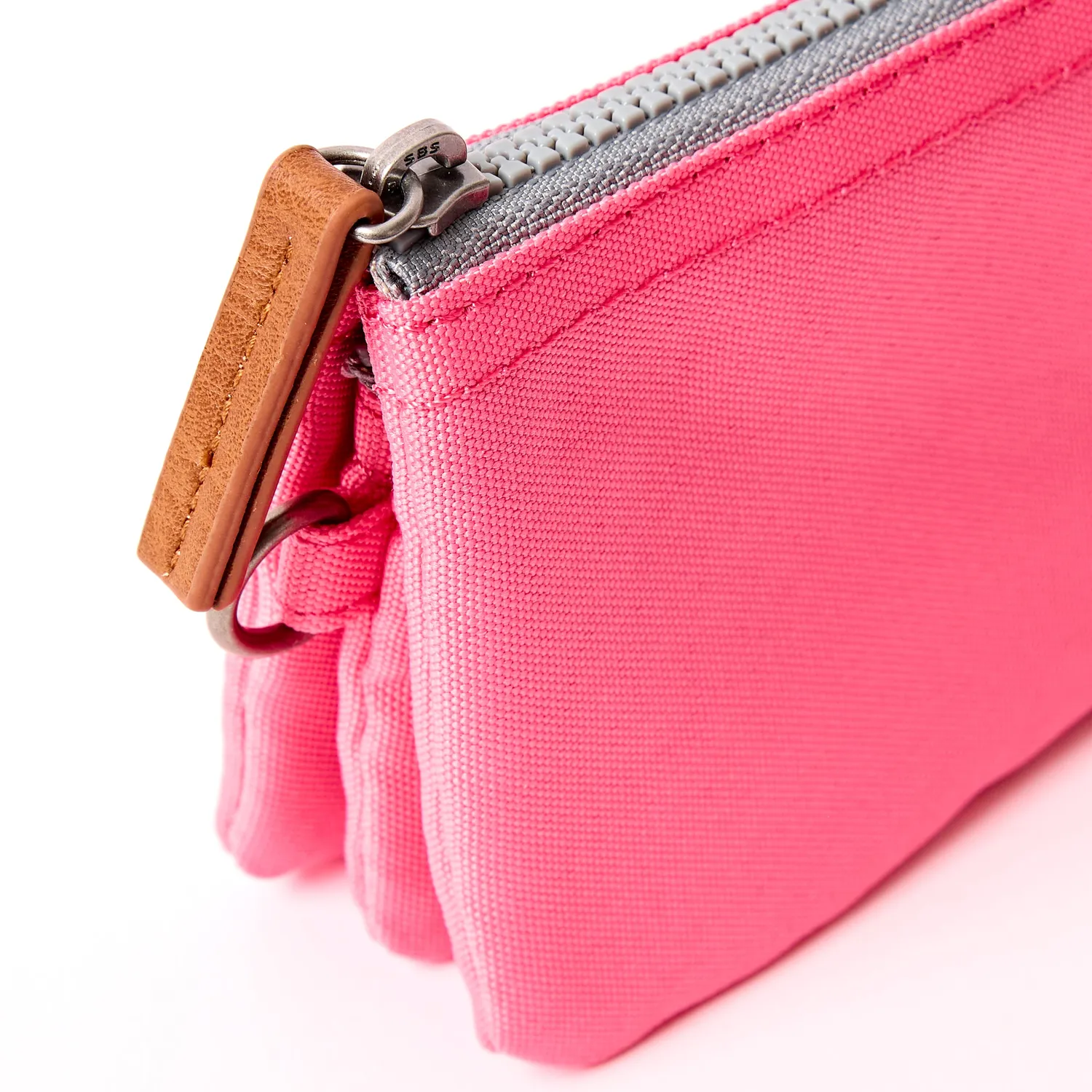 Roka London Carnaby Small pung Pink Lemonade lynlås