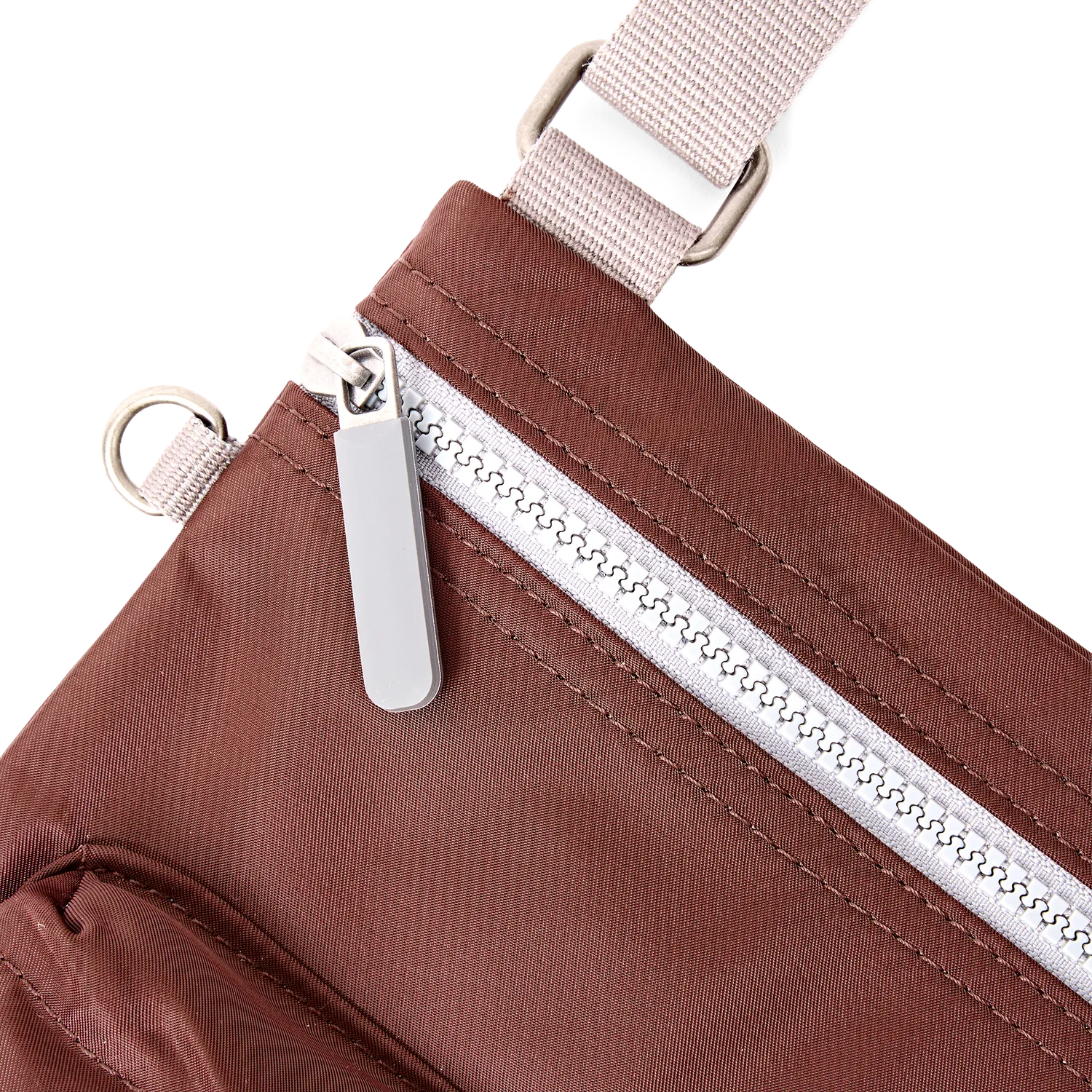 Roka London Chelsea B crossbody taske Medium brun